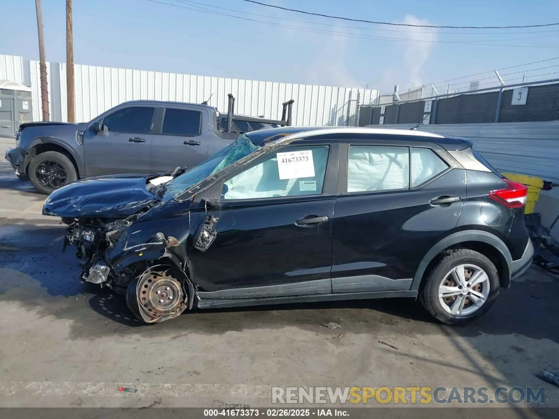 13 Photograph of a damaged car 3N1CP5CU1KL564723 NISSAN KICKS 2019