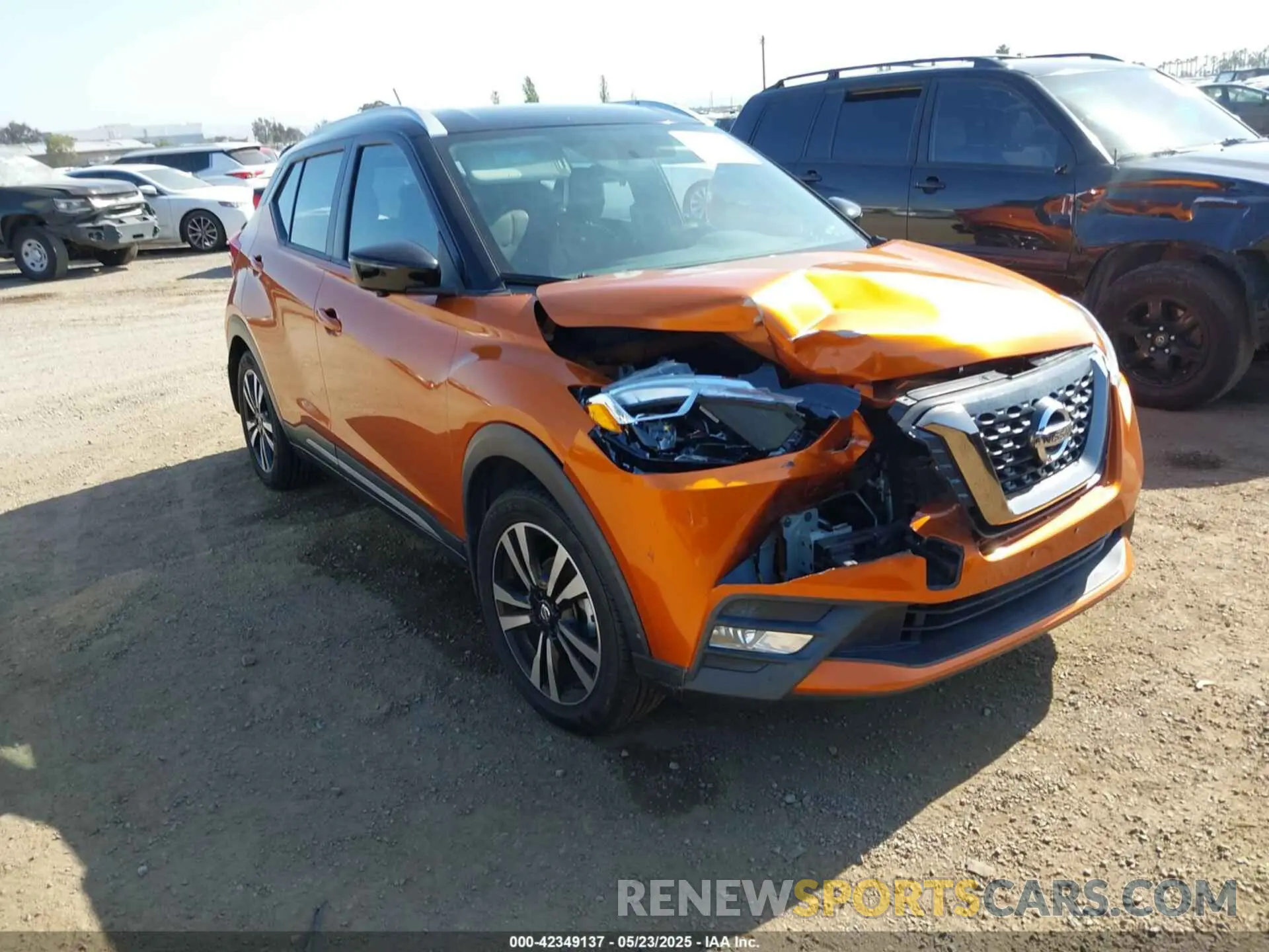 1 Photograph of a damaged car 3N1CP5CU1KL567444 NISSAN KICKS 2019