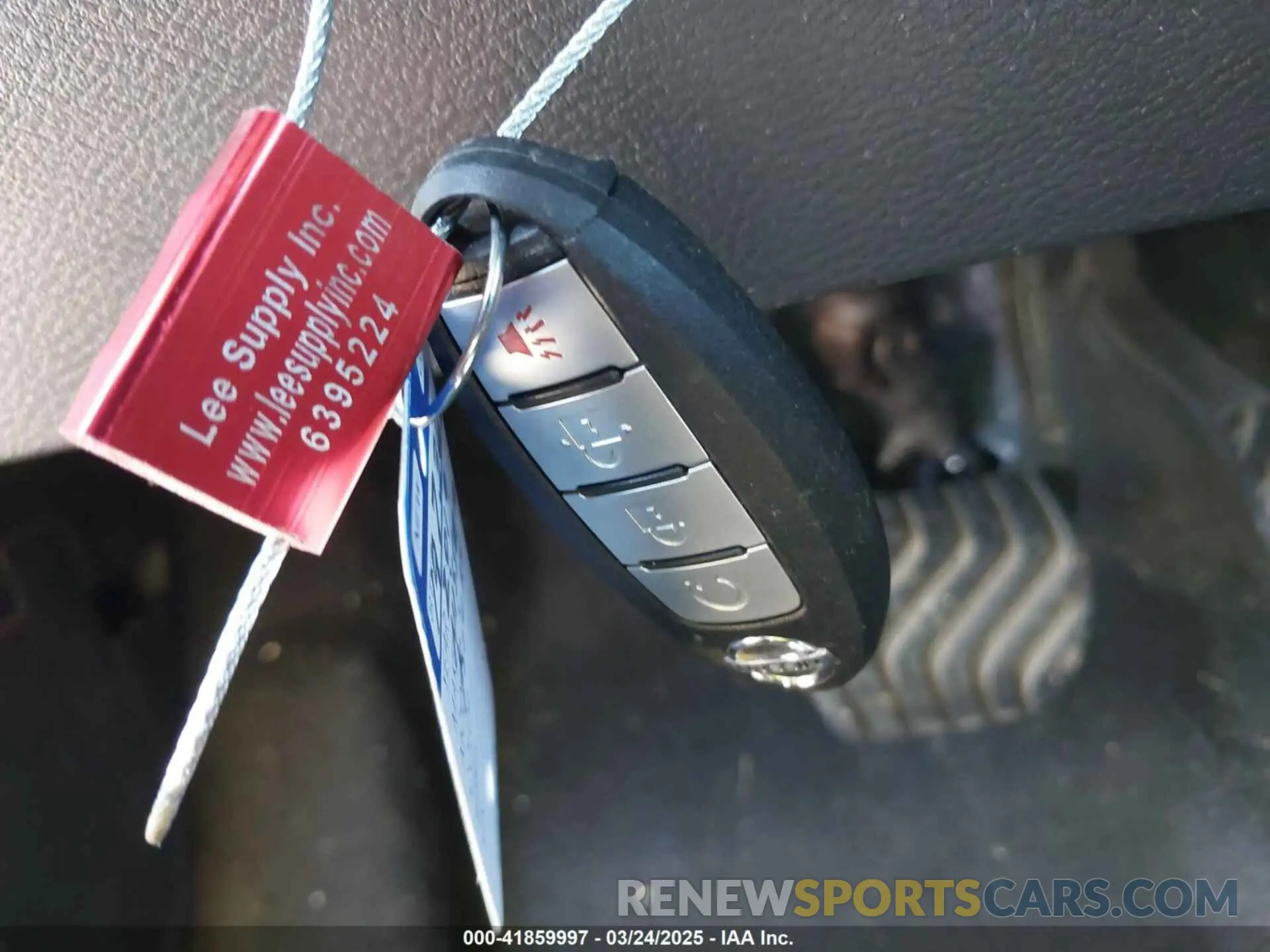 11 Photograph of a damaged car 3N1CP5CU2KL497873 NISSAN KICKS 2019