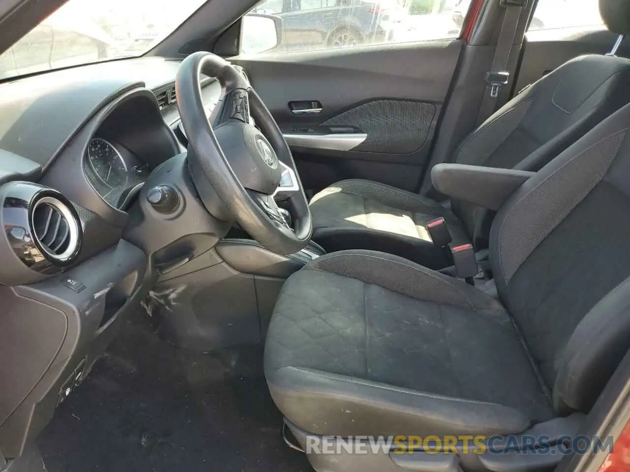 7 Photograph of a damaged car 3N1CP5CU2KL502702 NISSAN KICKS 2019