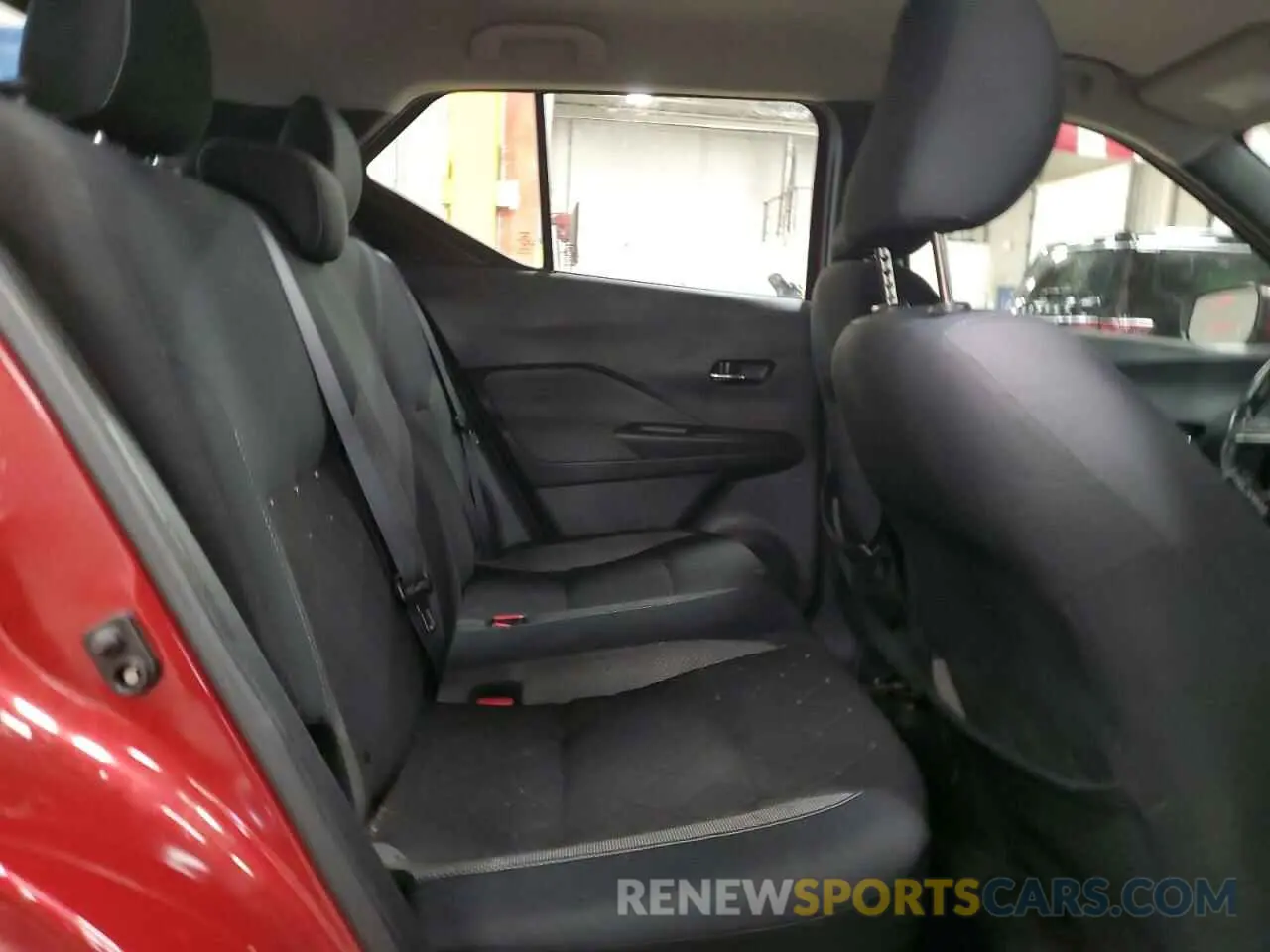 11 Photograph of a damaged car 3N1CP5CU2KL519712 NISSAN KICKS 2019