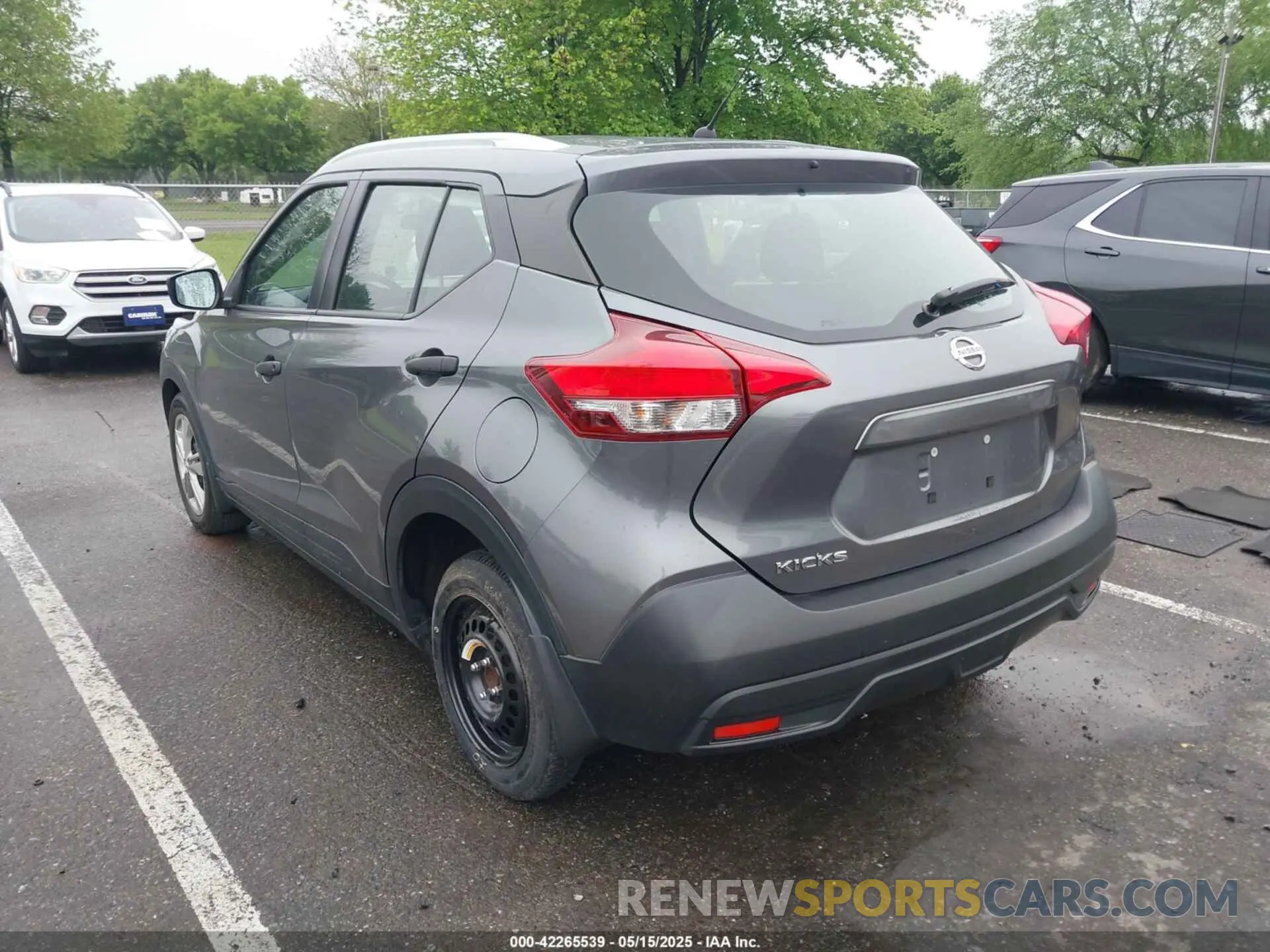3 Photograph of a damaged car 3N1CP5CU2KL524859 NISSAN KICKS 2019