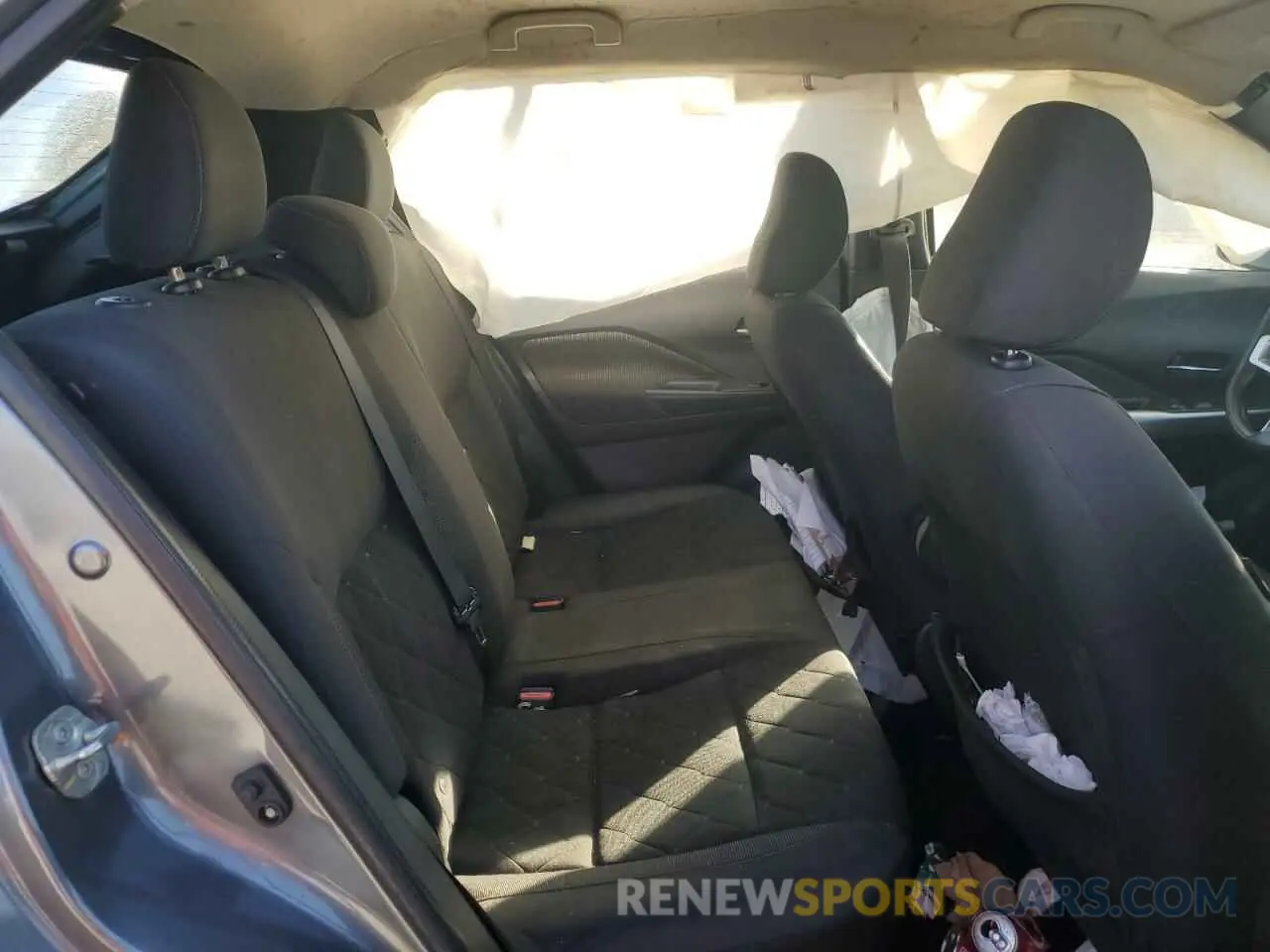 11 Photograph of a damaged car 3N1CP5CU2KL530564 NISSAN KICKS 2019