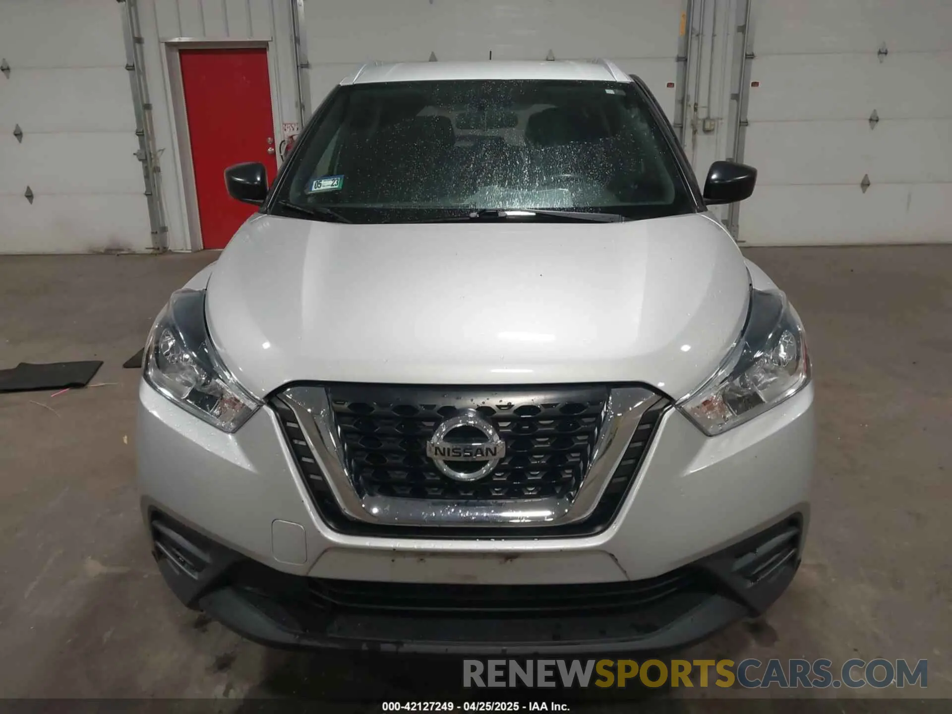 12 Photograph of a damaged car 3N1CP5CU2KL548837 NISSAN KICKS 2019
