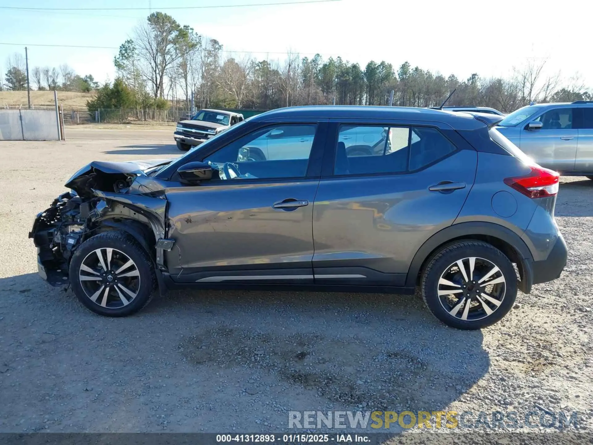 14 Photograph of a damaged car 3N1CP5CU2KL556291 NISSAN KICKS 2019