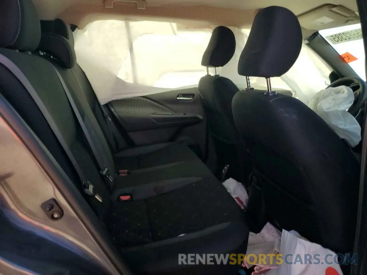 10 Photograph of a damaged car 3N1CP5CU2KL563984 NISSAN KICKS 2019