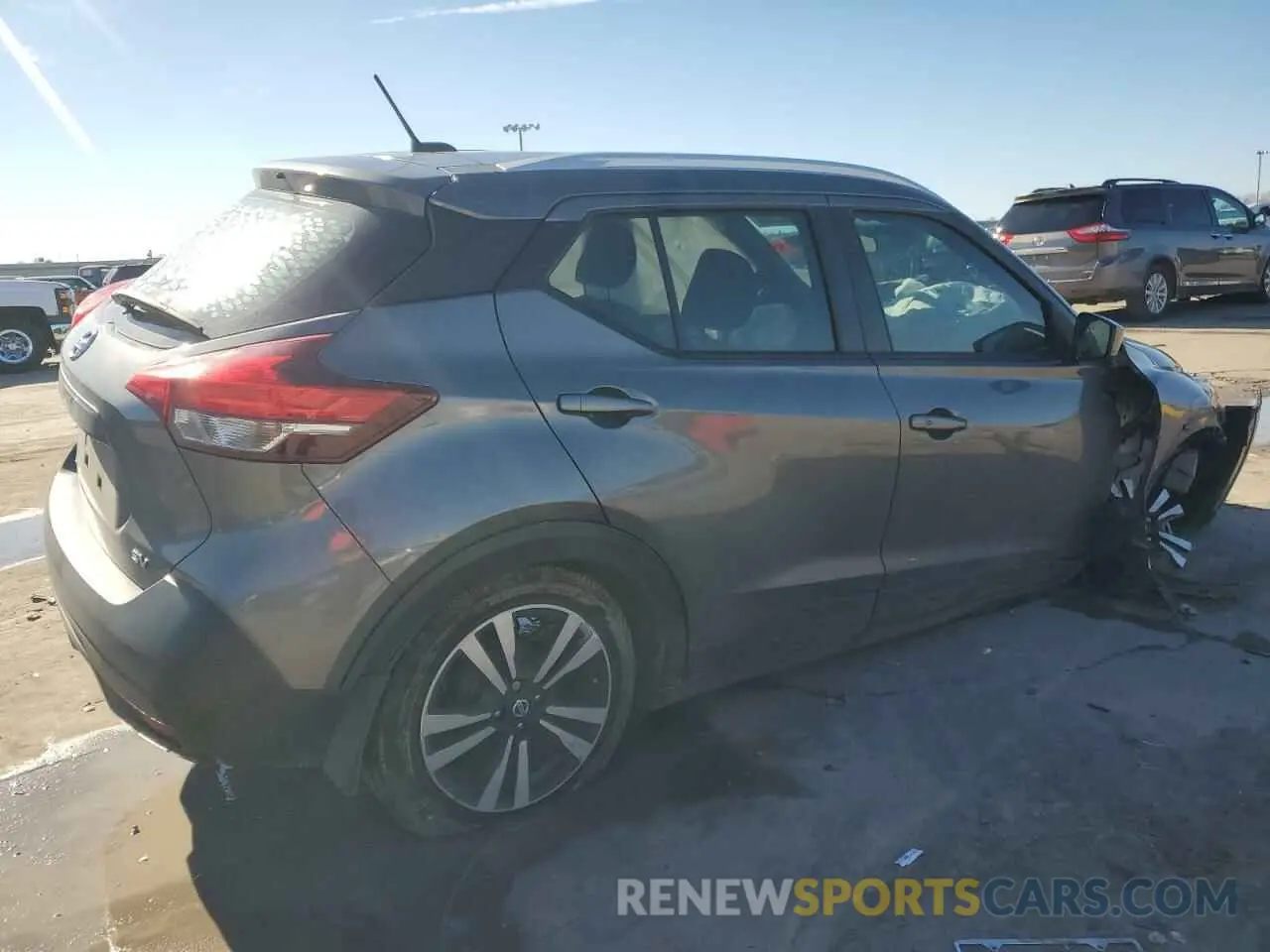 3 Photograph of a damaged car 3N1CP5CU2KL563984 NISSAN KICKS 2019