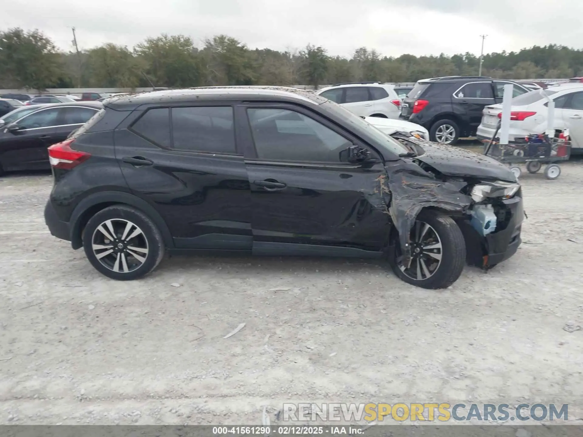 13 Photograph of a damaged car 3N1CP5CU3KL478152 NISSAN KICKS 2019