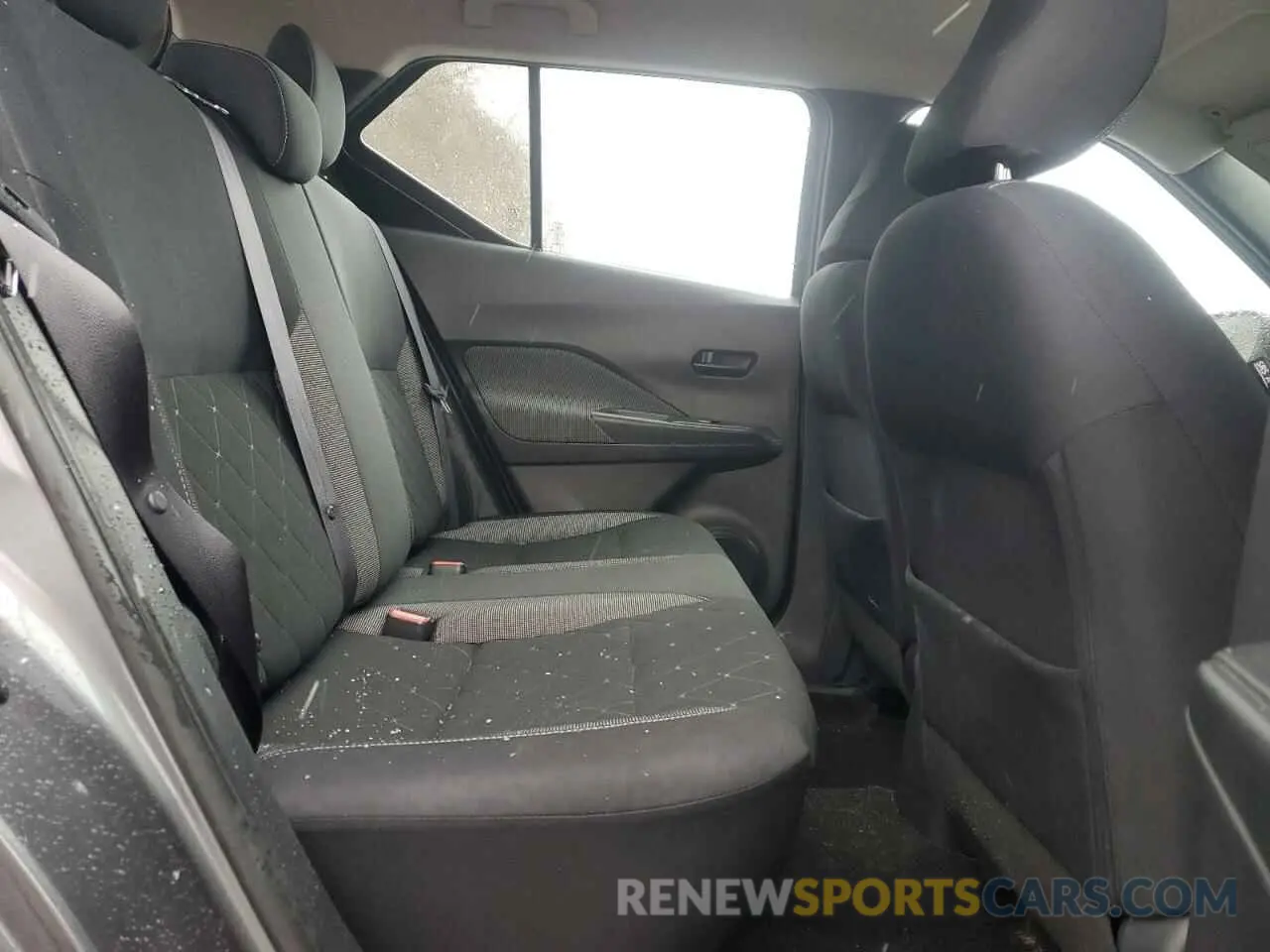 10 Photograph of a damaged car 3N1CP5CU3KL483237 NISSAN KICKS 2019