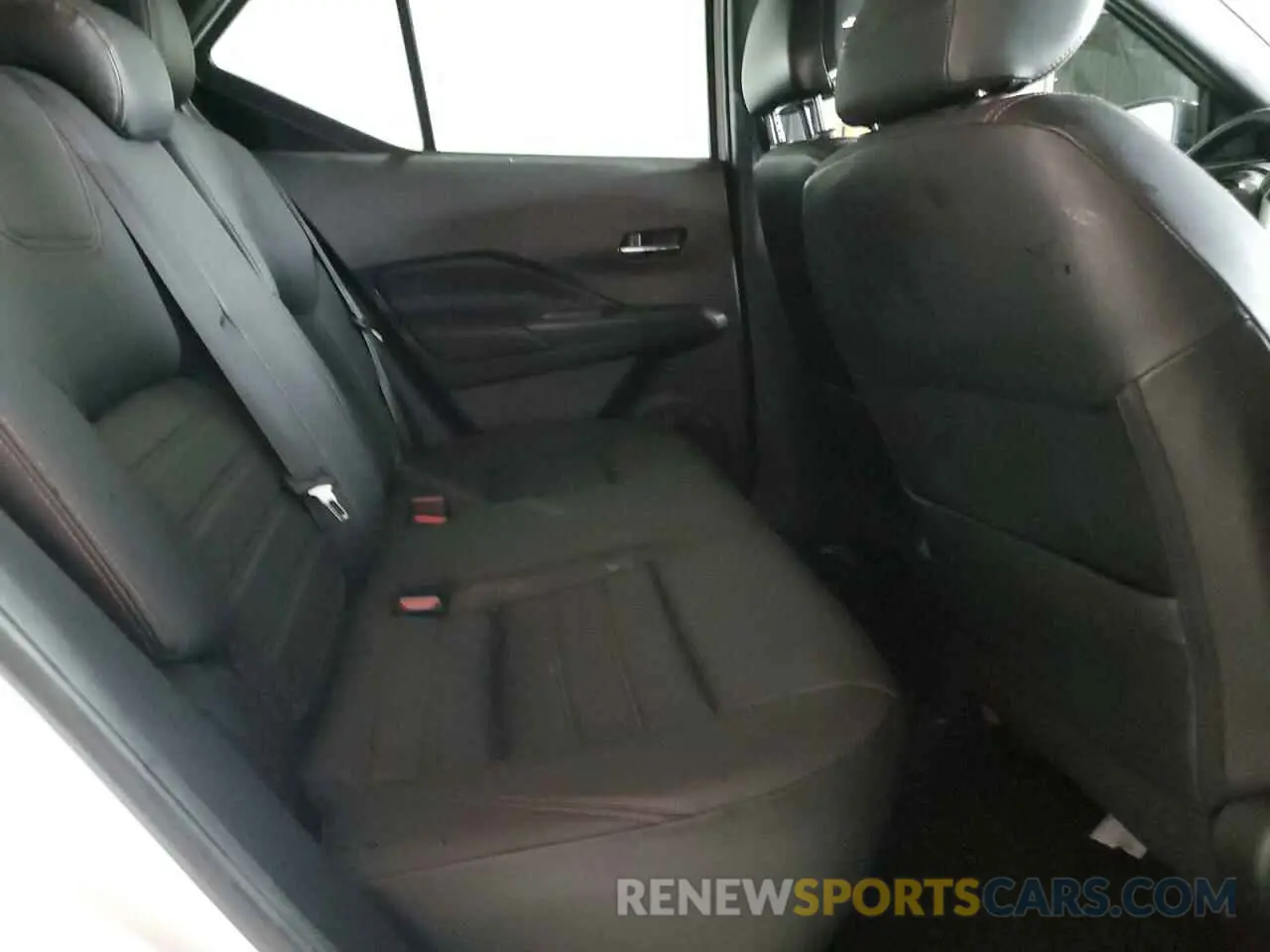 10 Photograph of a damaged car 3N1CP5CU3KL499809 NISSAN KICKS 2019