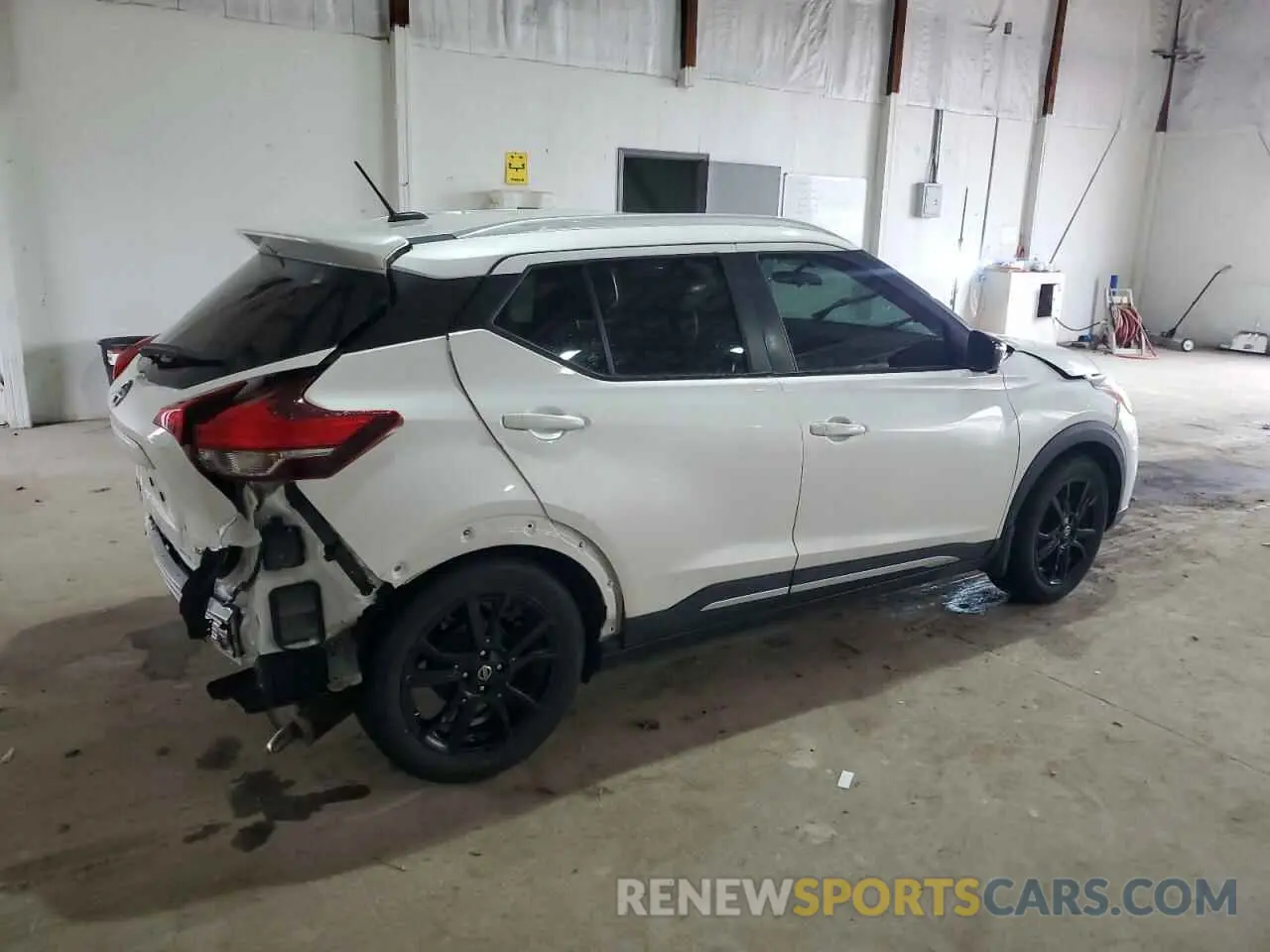 3 Photograph of a damaged car 3N1CP5CU3KL499809 NISSAN KICKS 2019