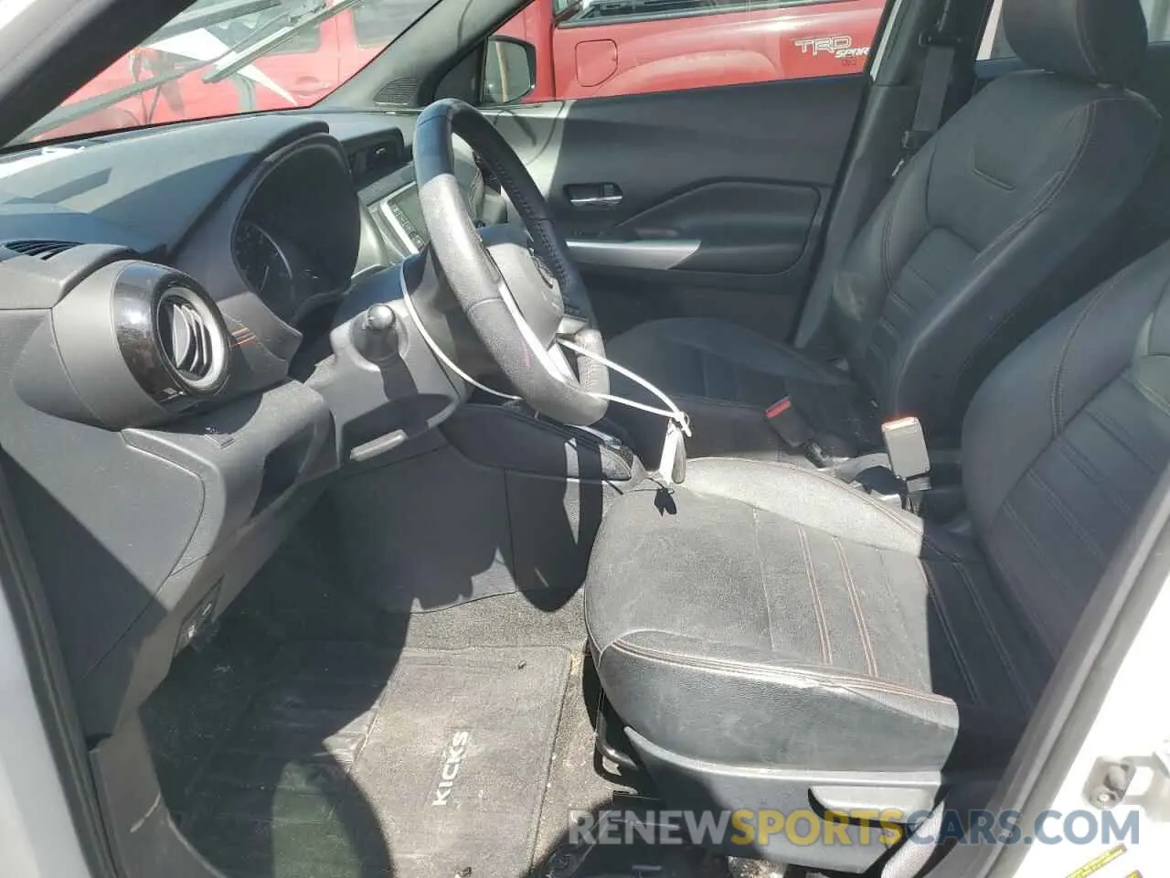 7 Photograph of a damaged car 3N1CP5CU3KL499809 NISSAN KICKS 2019