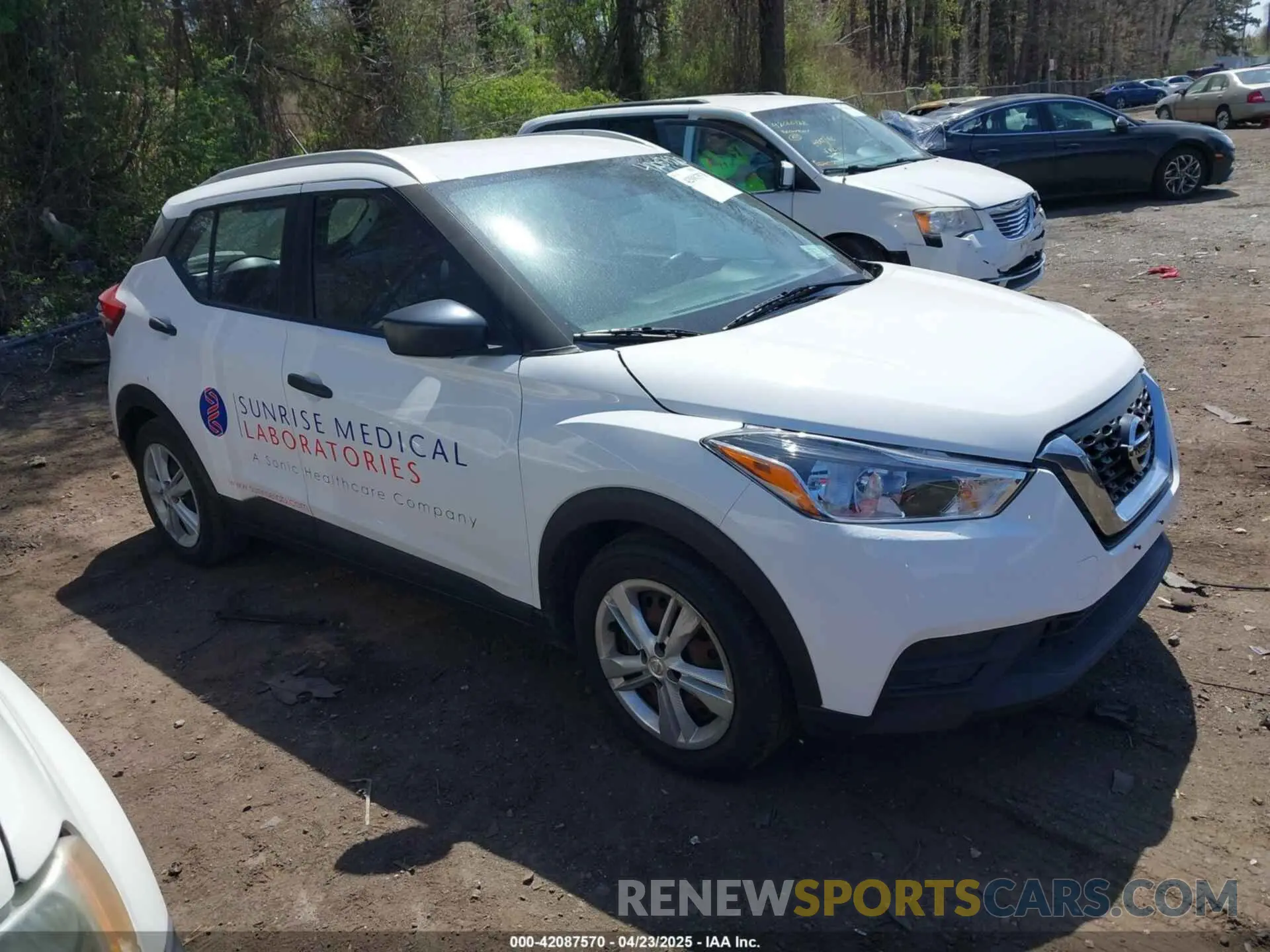 1 Photograph of a damaged car 3N1CP5CU3KL500277 NISSAN KICKS 2019