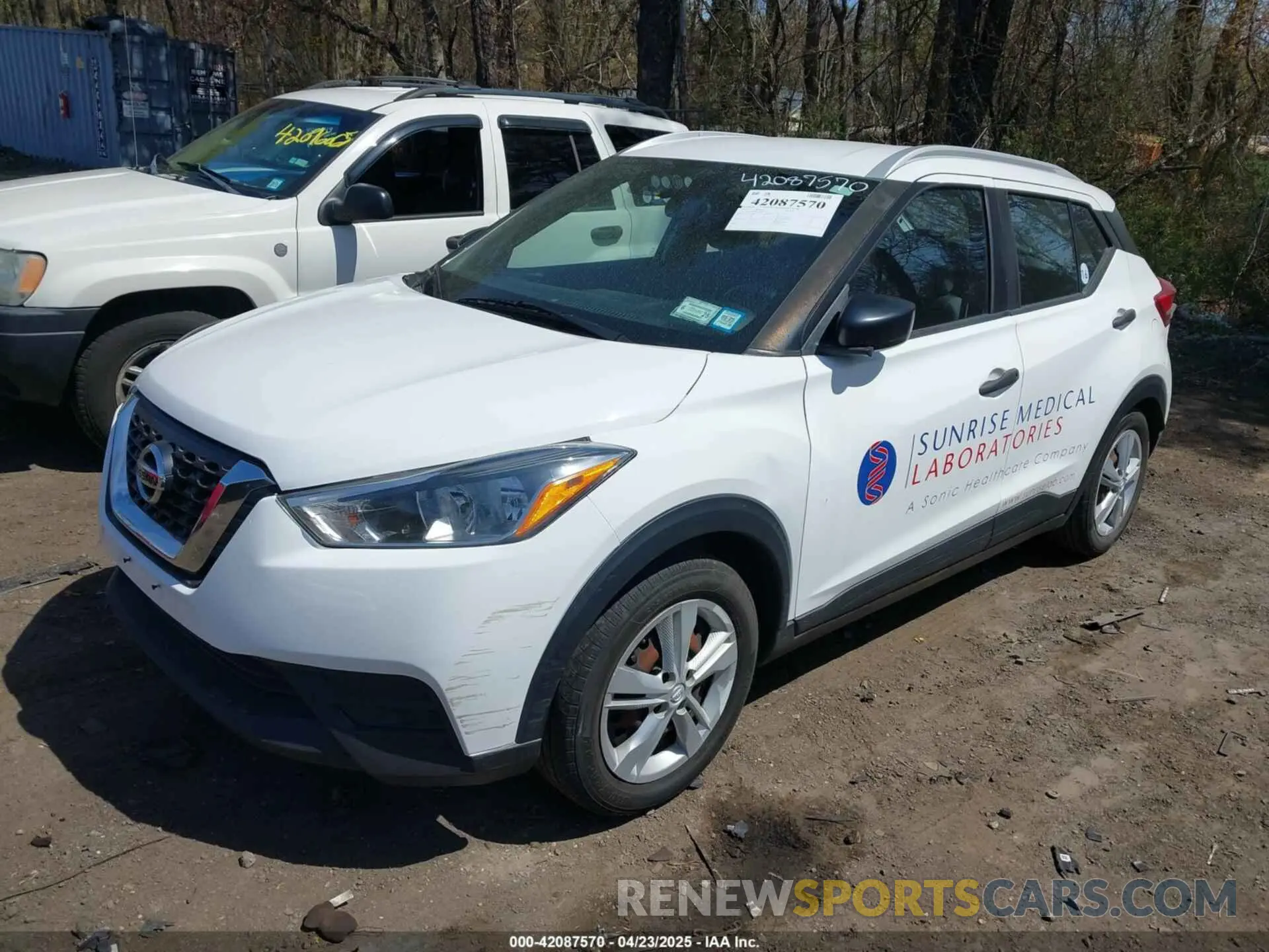 2 Photograph of a damaged car 3N1CP5CU3KL500277 NISSAN KICKS 2019