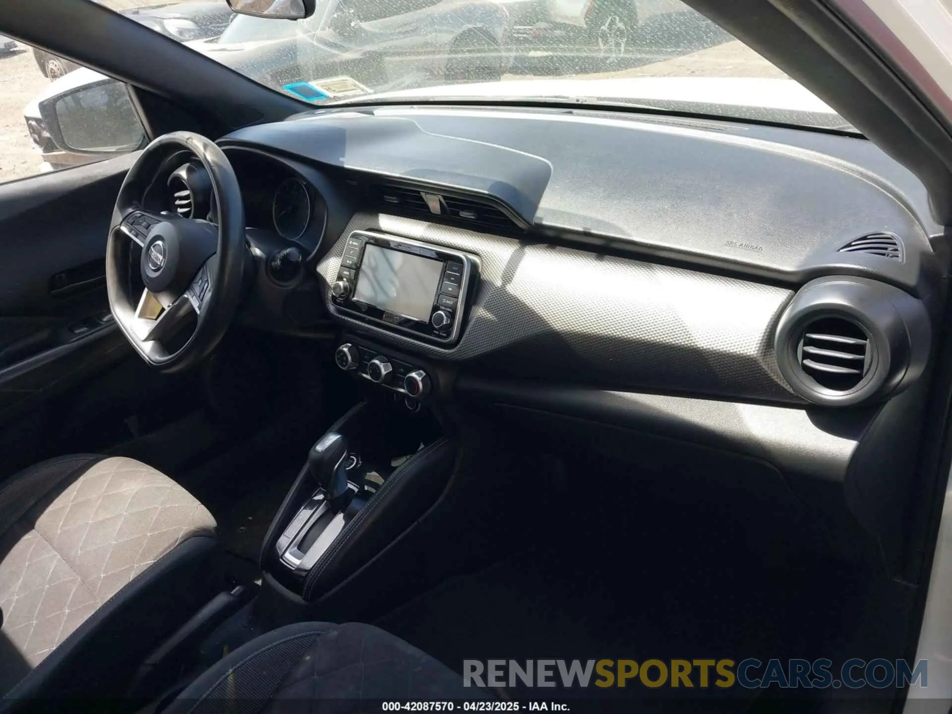 5 Photograph of a damaged car 3N1CP5CU3KL500277 NISSAN KICKS 2019