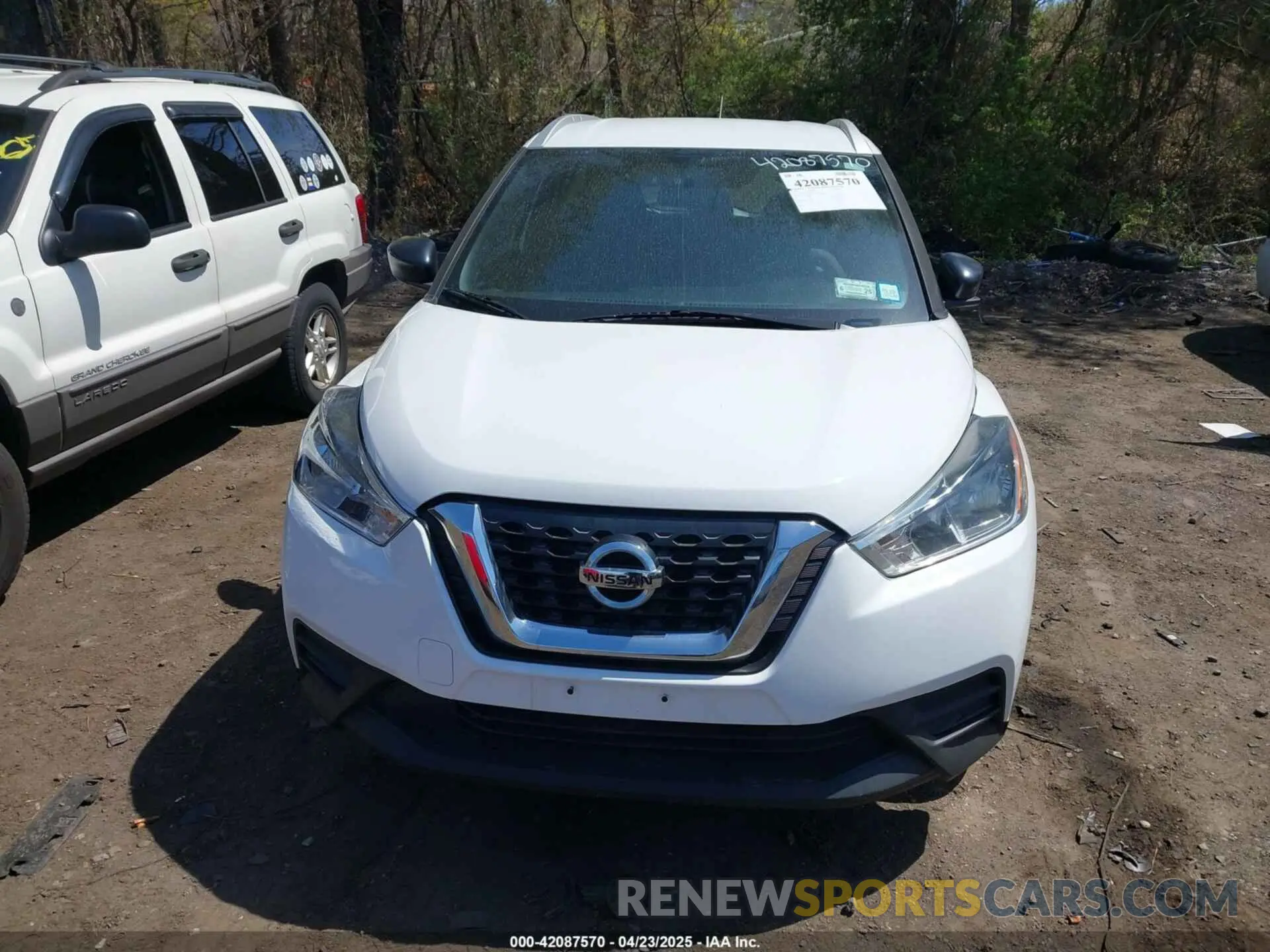 6 Photograph of a damaged car 3N1CP5CU3KL500277 NISSAN KICKS 2019