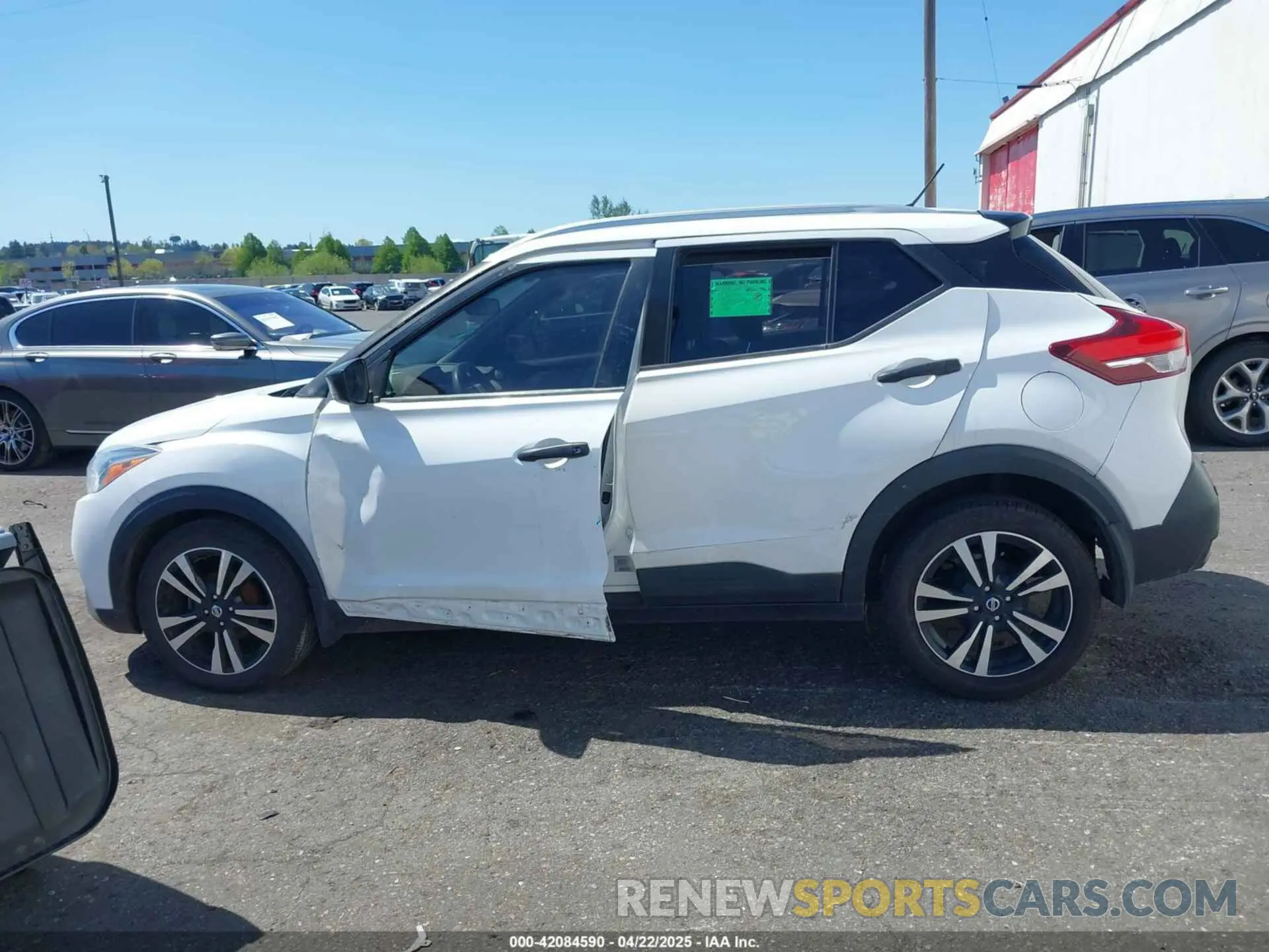 13 Photograph of a damaged car 3N1CP5CU3KL518777 NISSAN KICKS 2019