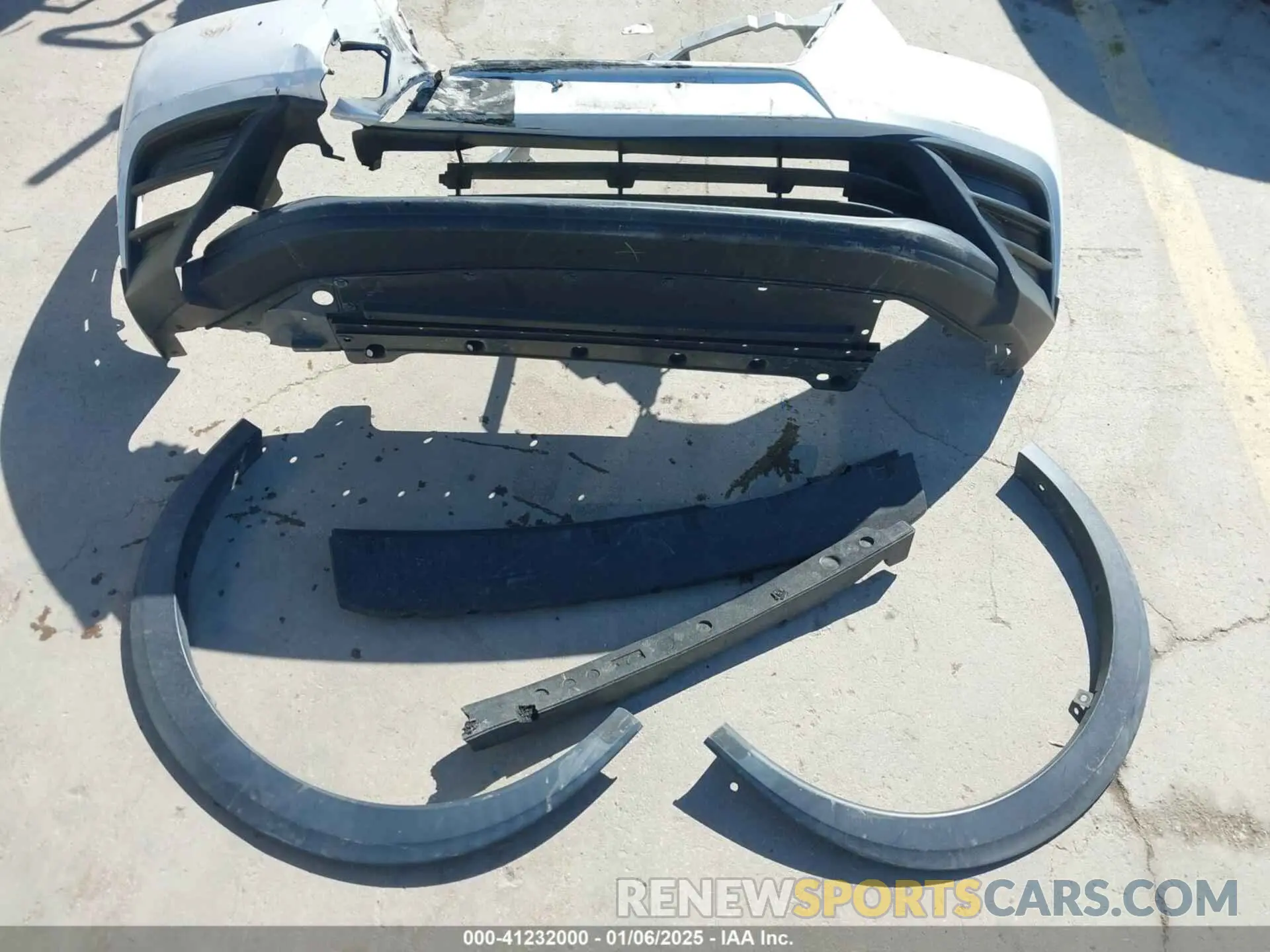 12 Photograph of a damaged car 3N1CP5CU3KL525065 NISSAN KICKS 2019