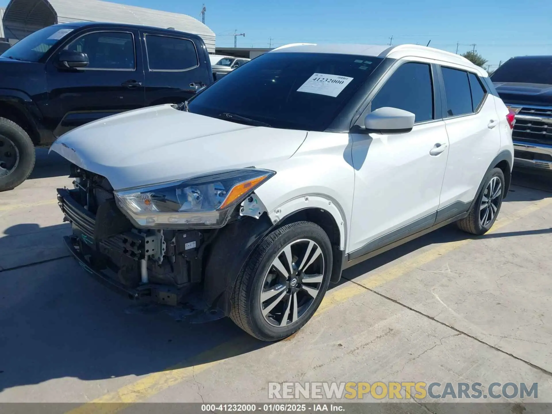 2 Photograph of a damaged car 3N1CP5CU3KL525065 NISSAN KICKS 2019