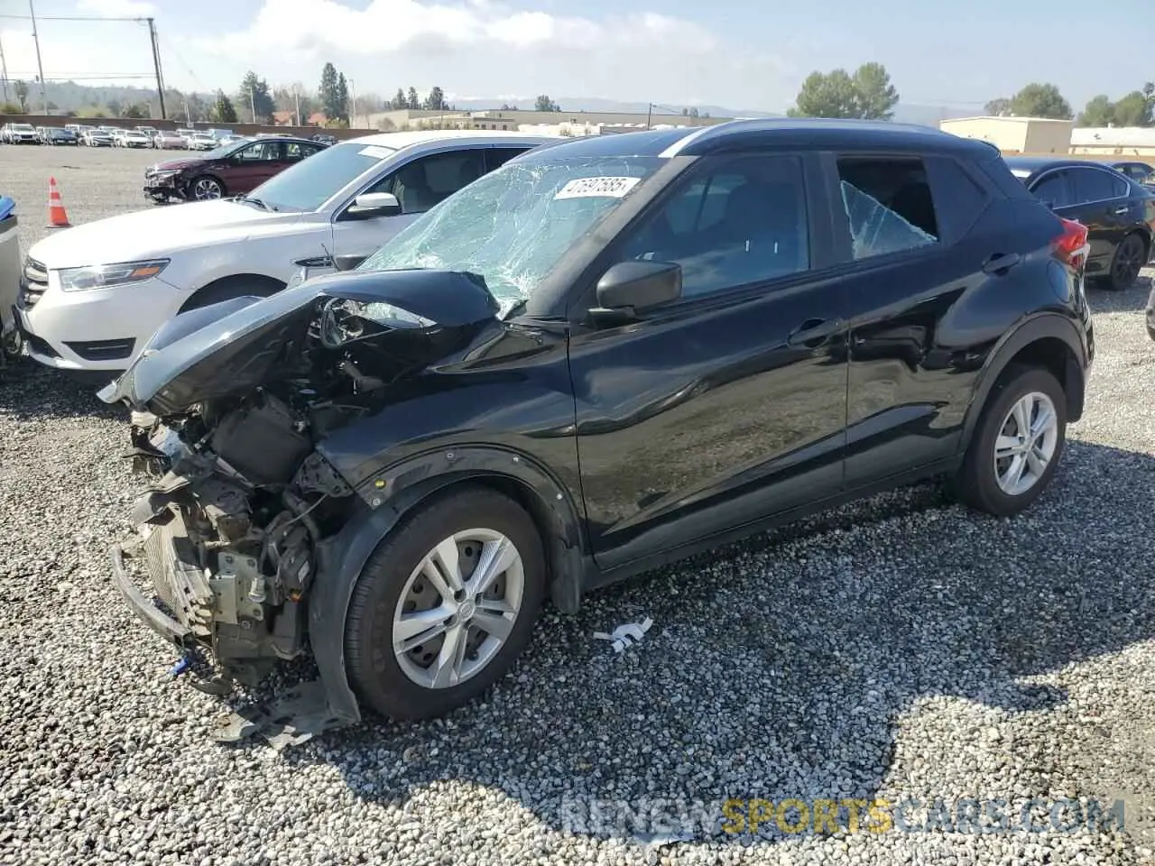 1 Photograph of a damaged car 3N1CP5CU3KL528984 NISSAN KICKS 2019