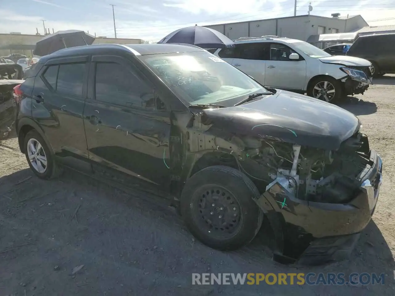 4 Photograph of a damaged car 3N1CP5CU3KL539449 NISSAN KICKS 2019