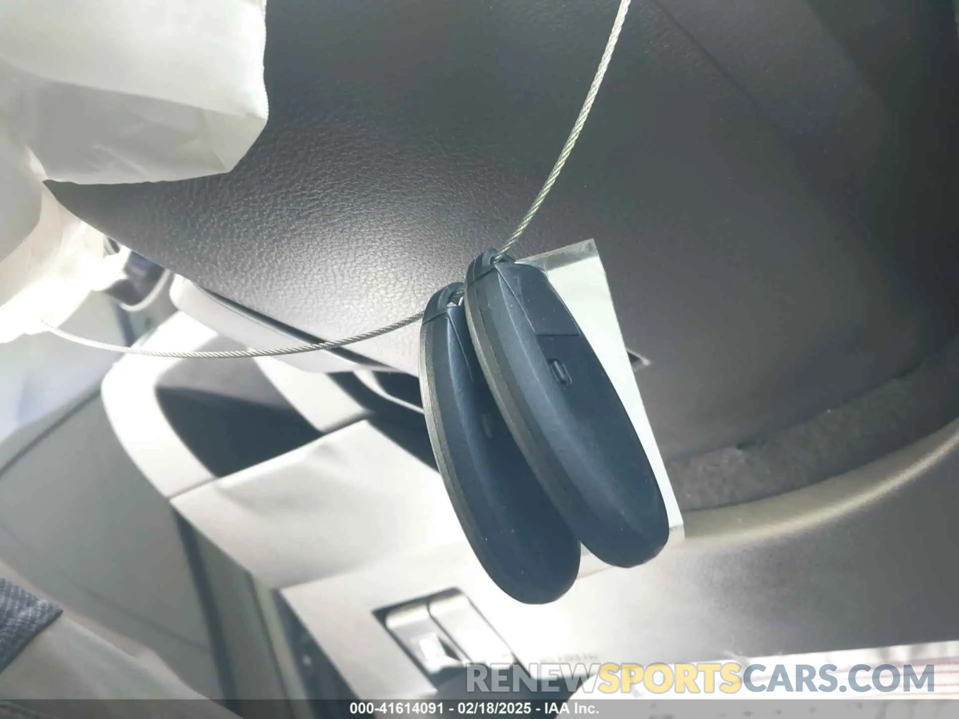 11 Photograph of a damaged car 3N1CP5CU3KL544005 NISSAN KICKS 2019
