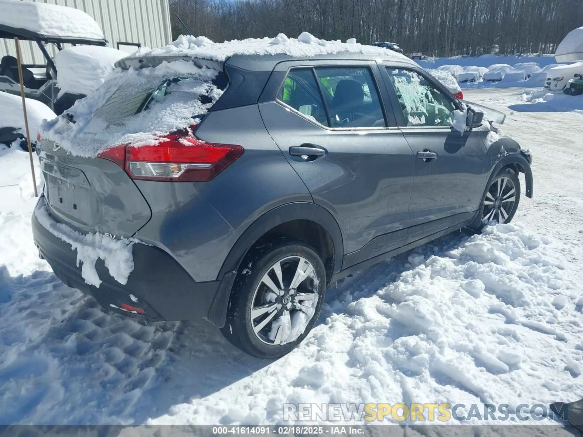 4 Photograph of a damaged car 3N1CP5CU3KL544005 NISSAN KICKS 2019