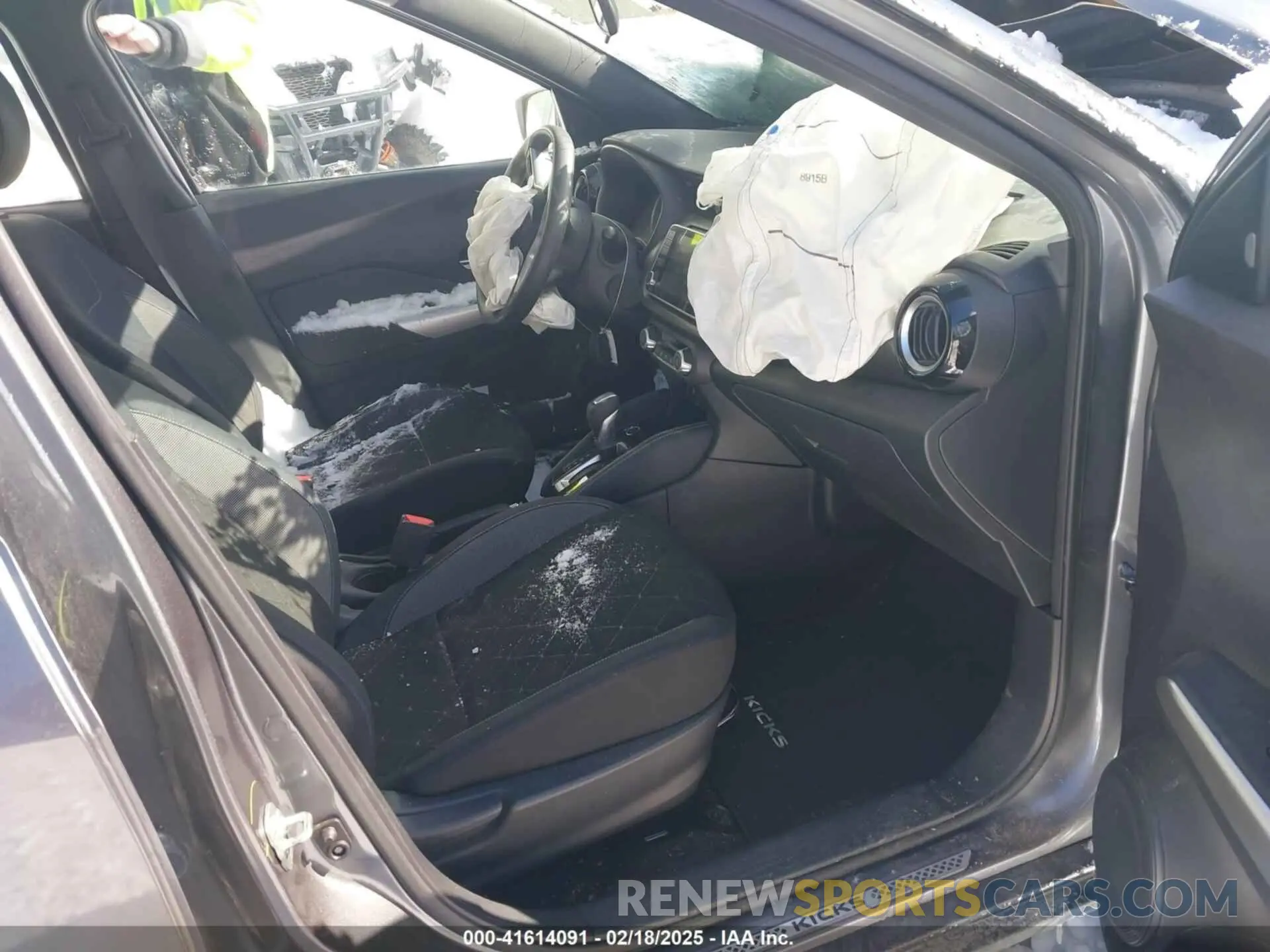 5 Photograph of a damaged car 3N1CP5CU3KL544005 NISSAN KICKS 2019