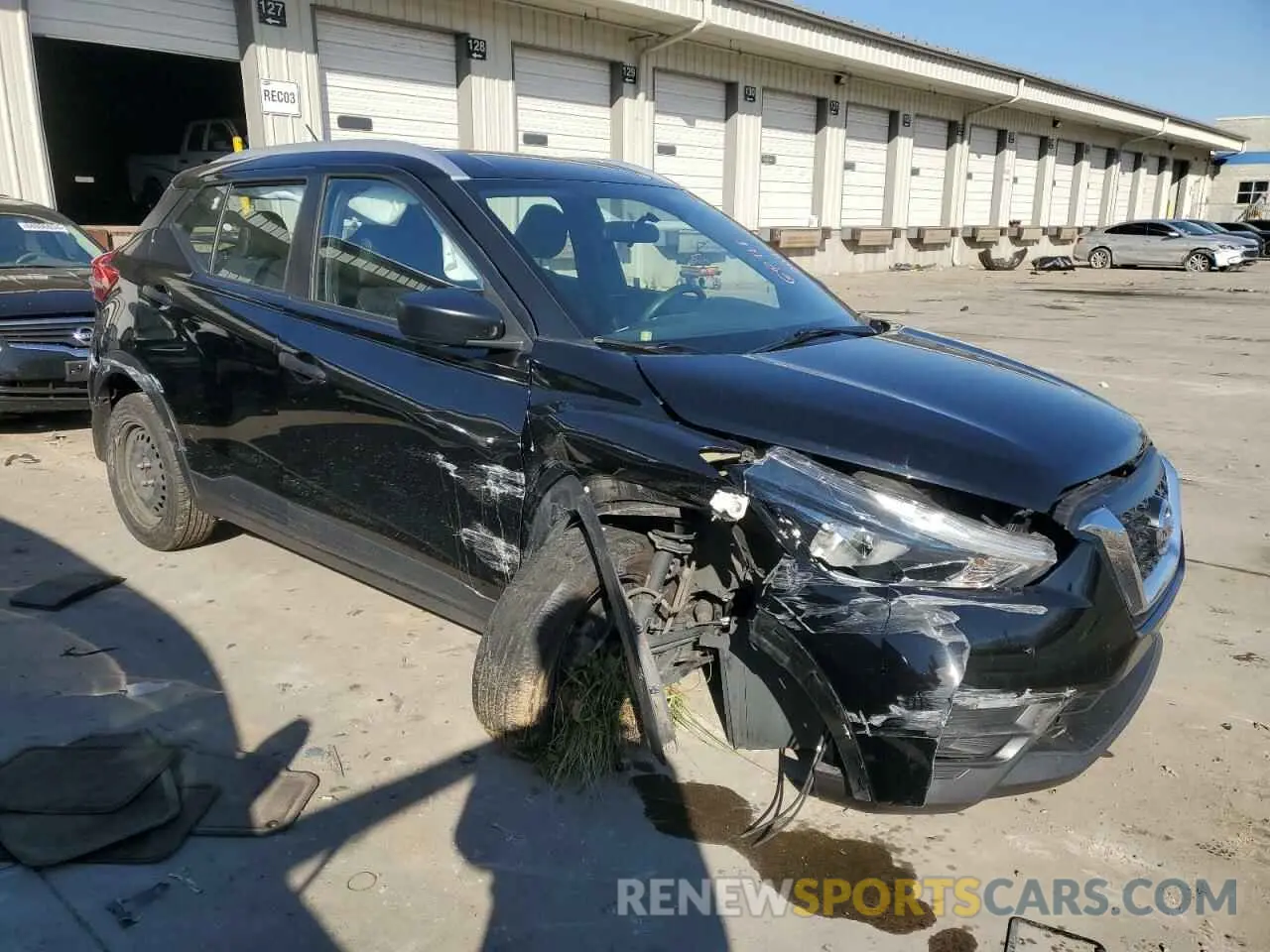 4 Photograph of a damaged car 3N1CP5CU3KL545378 NISSAN KICKS 2019