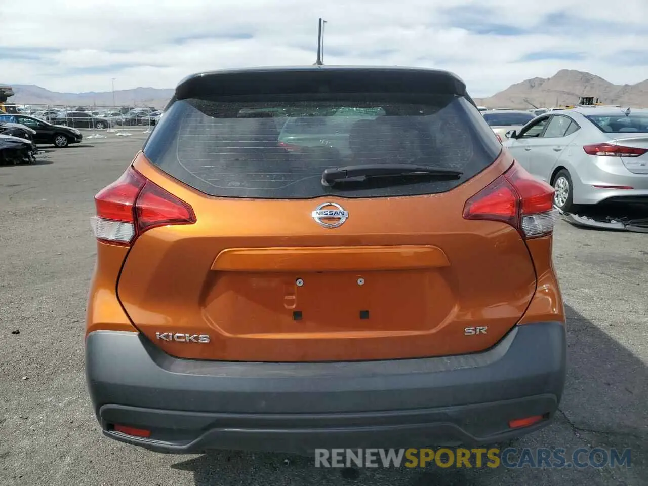 6 Photograph of a damaged car 3N1CP5CU3KL562052 NISSAN KICKS 2019