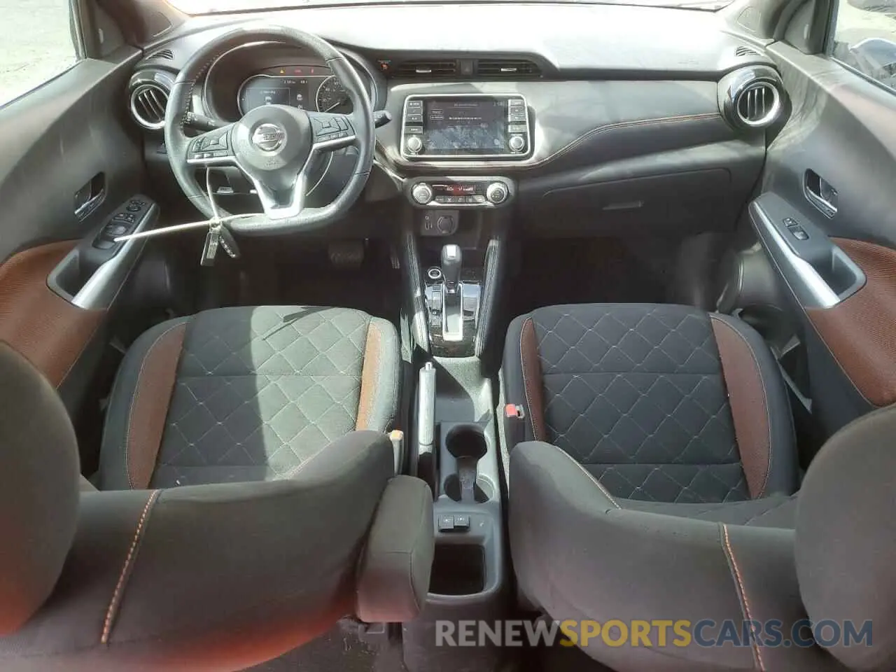 8 Photograph of a damaged car 3N1CP5CU3KL562052 NISSAN KICKS 2019