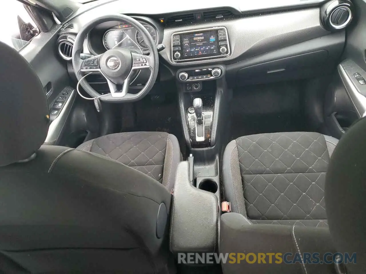 8 Photograph of a damaged car 3N1CP5CU3KL564531 NISSAN KICKS 2019
