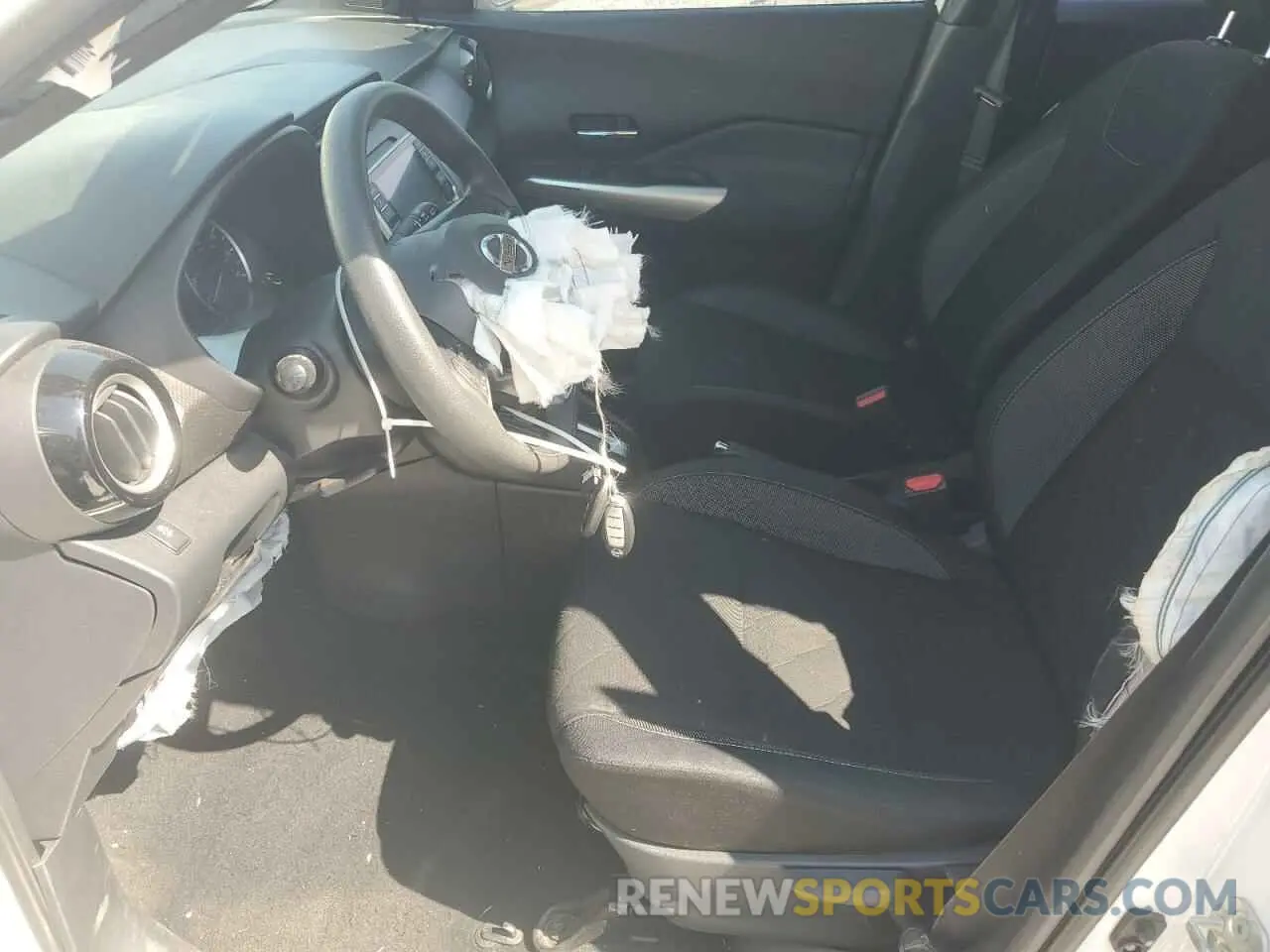 7 Photograph of a damaged car 3N1CP5CU3KL564562 NISSAN KICKS 2019