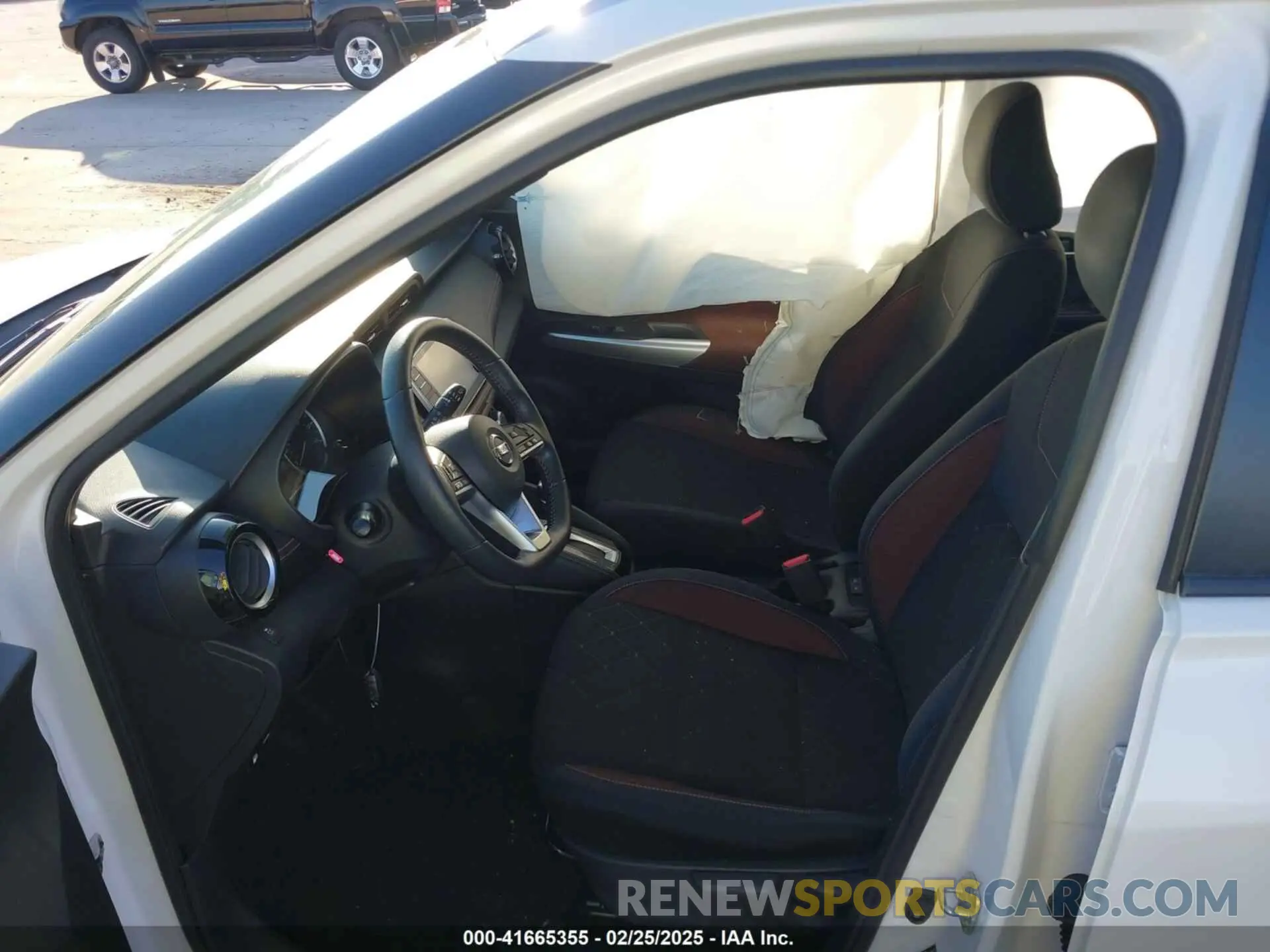 5 Photograph of a damaged car 3N1CP5CU4KL477933 NISSAN KICKS 2019