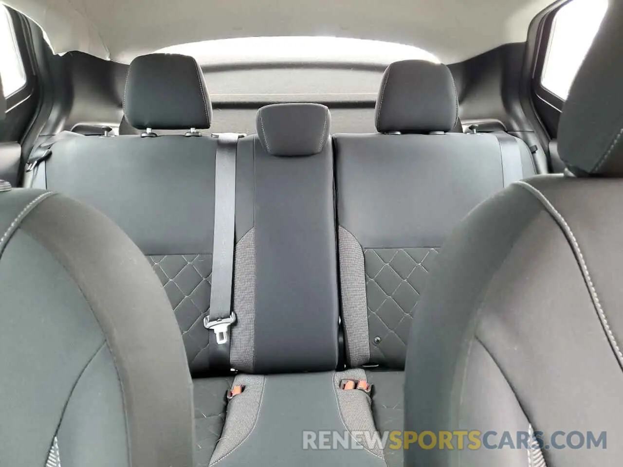 10 Photograph of a damaged car 3N1CP5CU4KL491363 NISSAN KICKS 2019