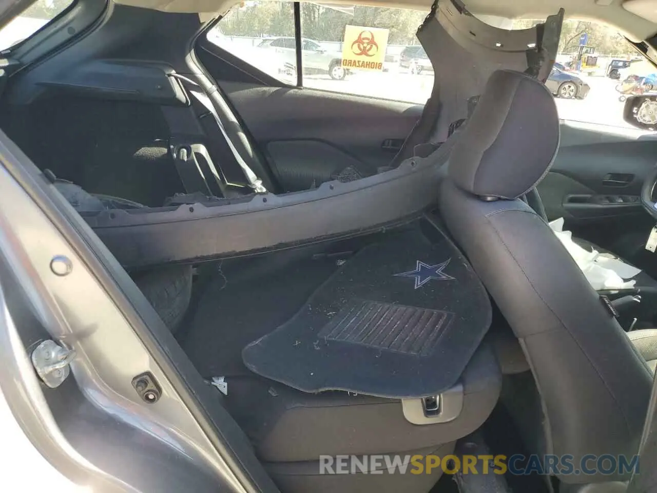 11 Photograph of a damaged car 3N1CP5CU4KL492996 NISSAN KICKS 2019