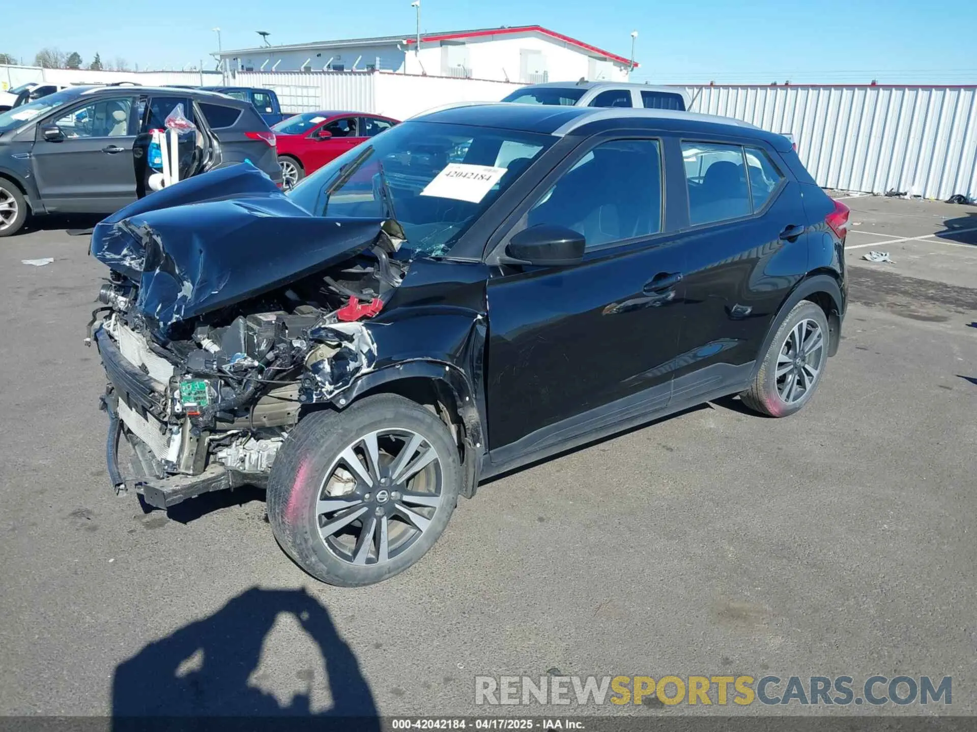 2 Photograph of a damaged car 3N1CP5CU4KL494389 NISSAN KICKS 2019