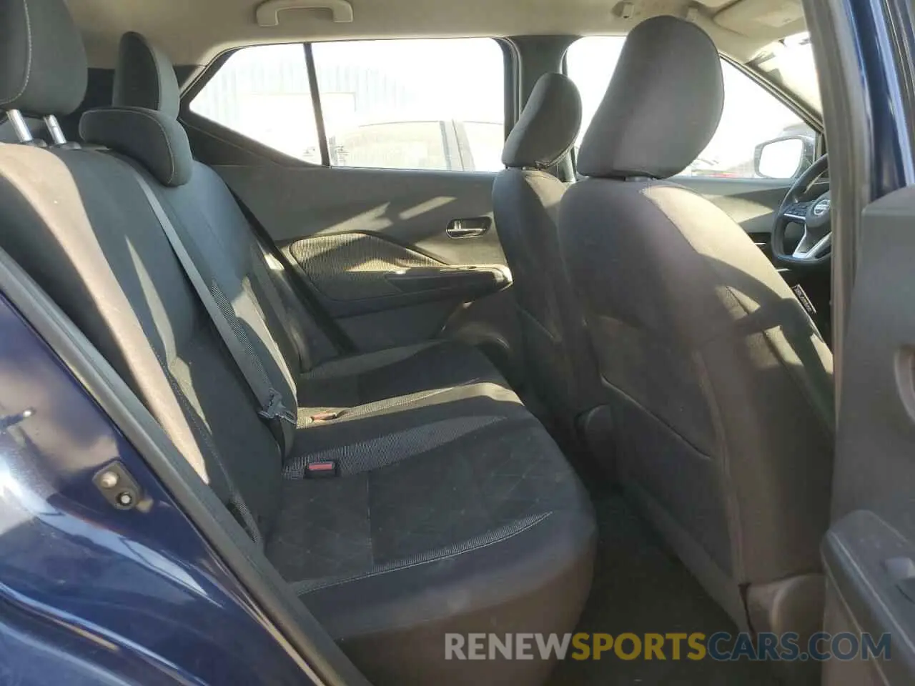 11 Photograph of a damaged car 3N1CP5CU4KL497020 NISSAN KICKS 2019