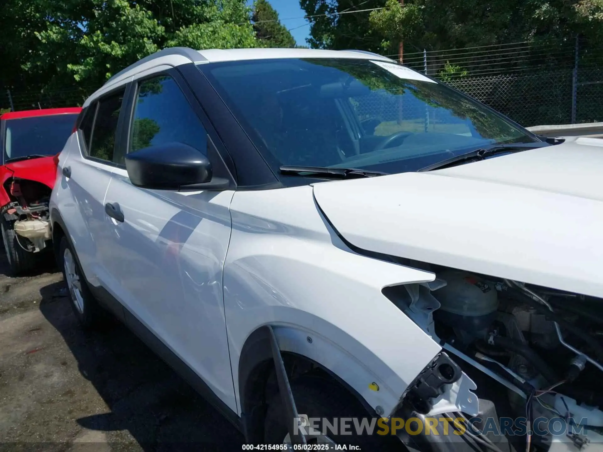 14 Photograph of a damaged car 3N1CP5CU4KL501115 NISSAN KICKS 2019