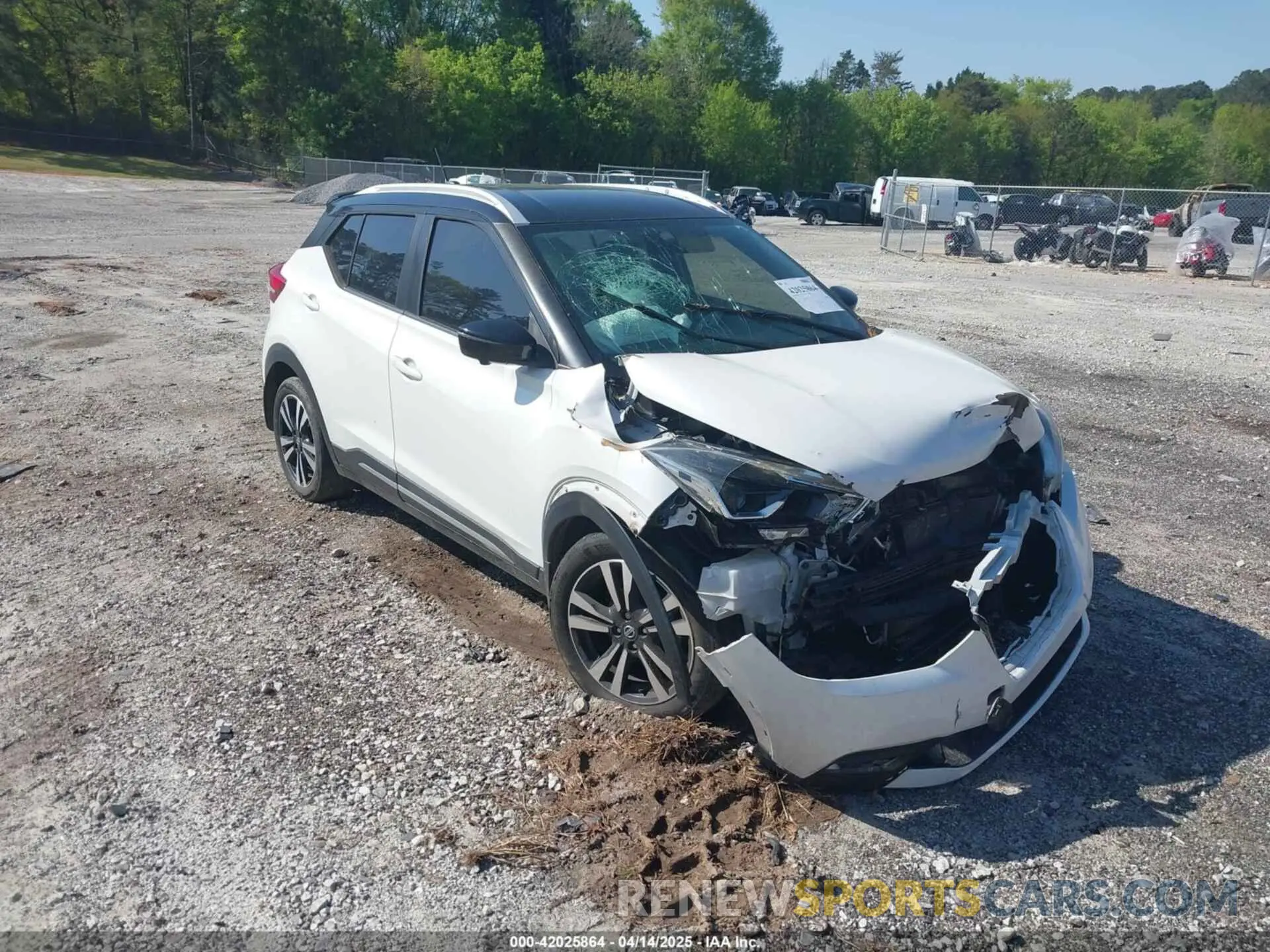 1 Photograph of a damaged car 3N1CP5CU4KL501860 NISSAN KICKS 2019