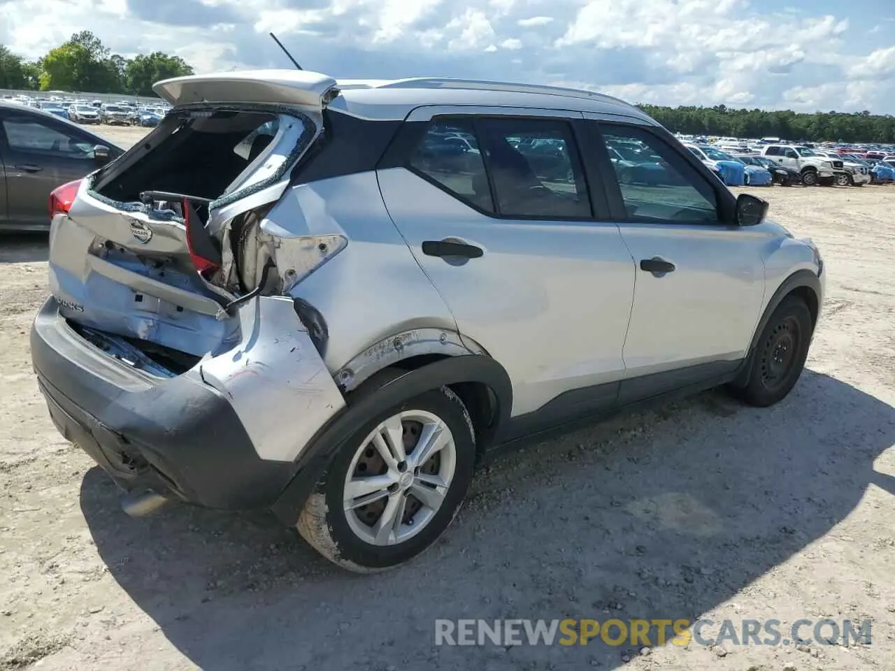 3 Photograph of a damaged car 3N1CP5CU4KL502250 NISSAN KICKS 2019