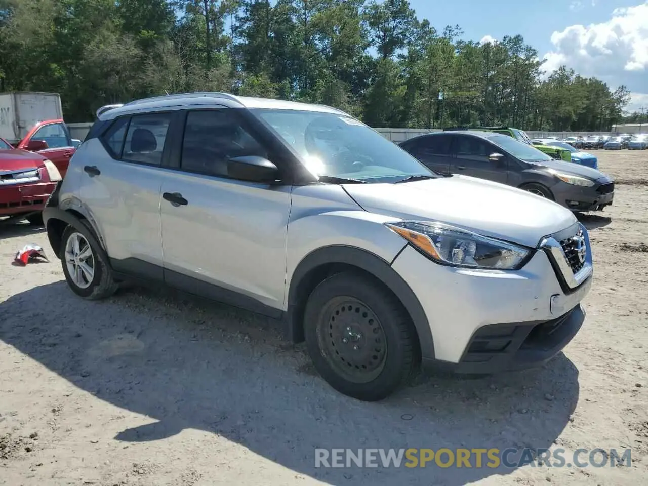 4 Photograph of a damaged car 3N1CP5CU4KL502250 NISSAN KICKS 2019
