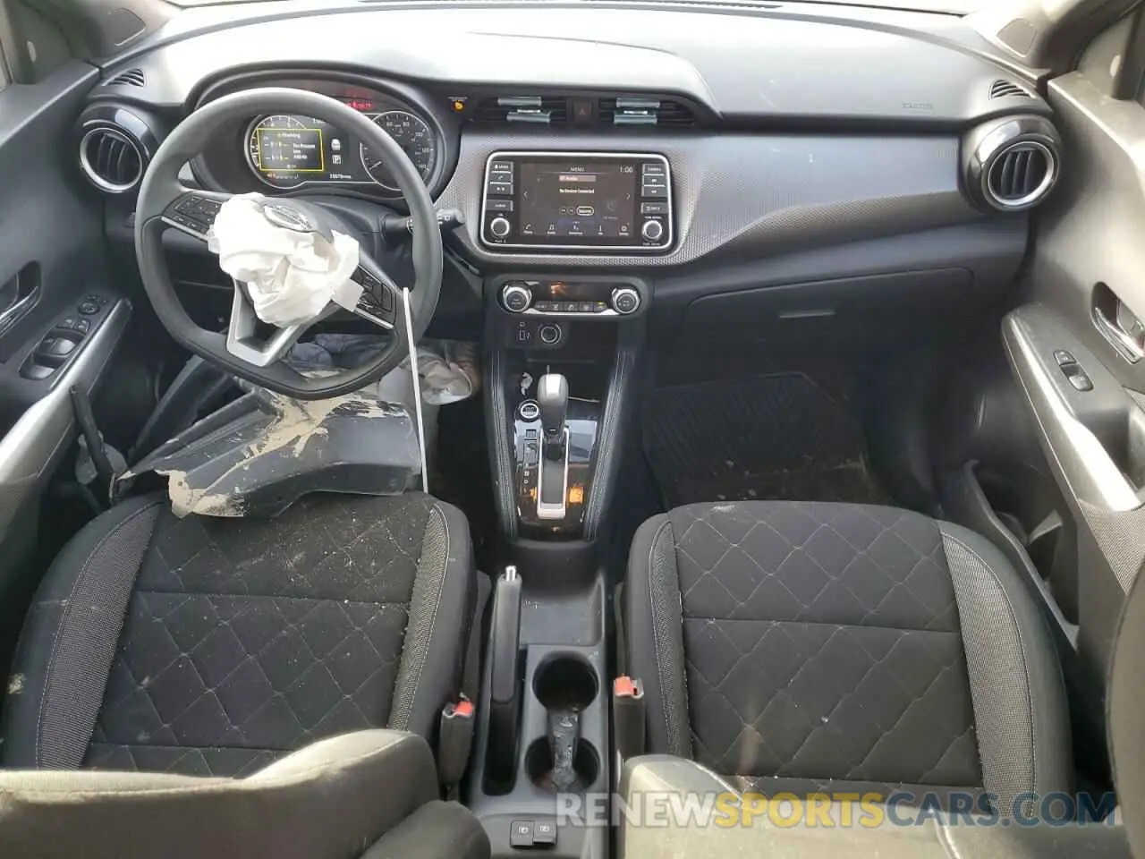 8 Photograph of a damaged car 3N1CP5CU4KL506153 NISSAN KICKS 2019