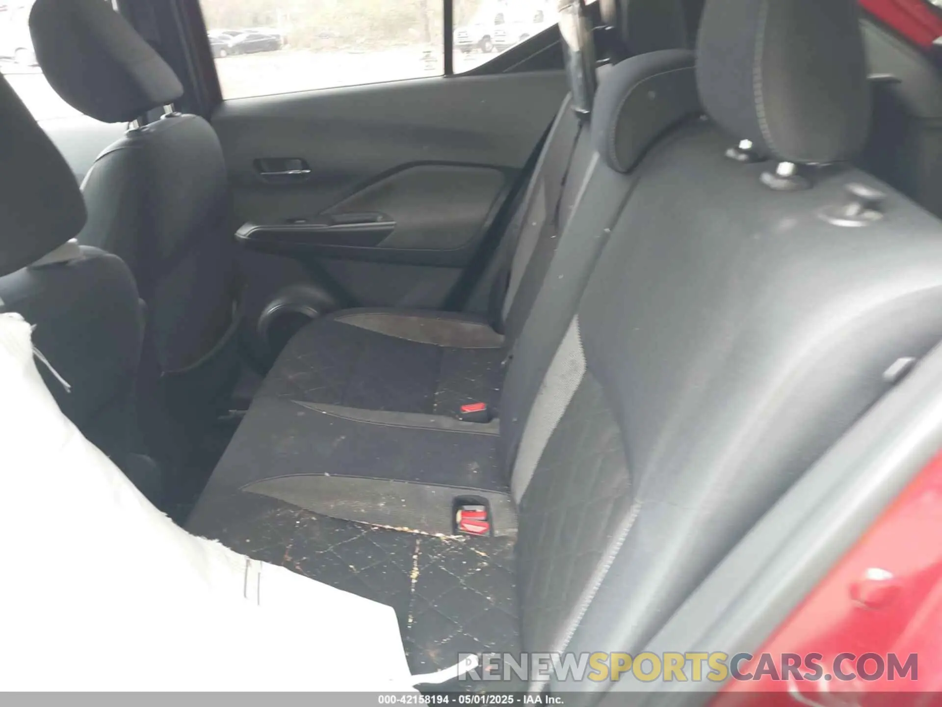 8 Photograph of a damaged car 3N1CP5CU4KL509554 NISSAN KICKS 2019
