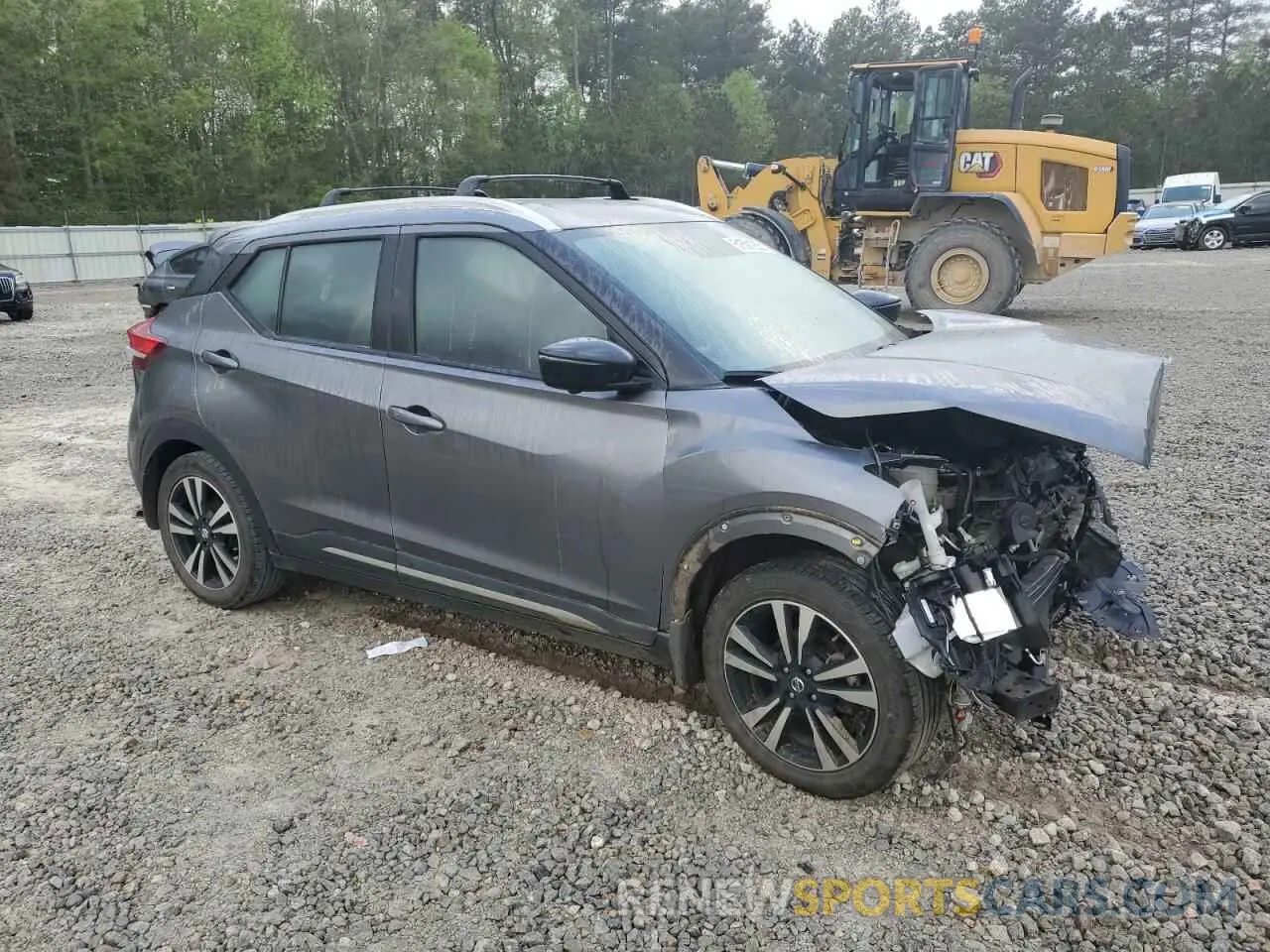 4 Photograph of a damaged car 3N1CP5CU4KL513393 NISSAN KICKS 2019
