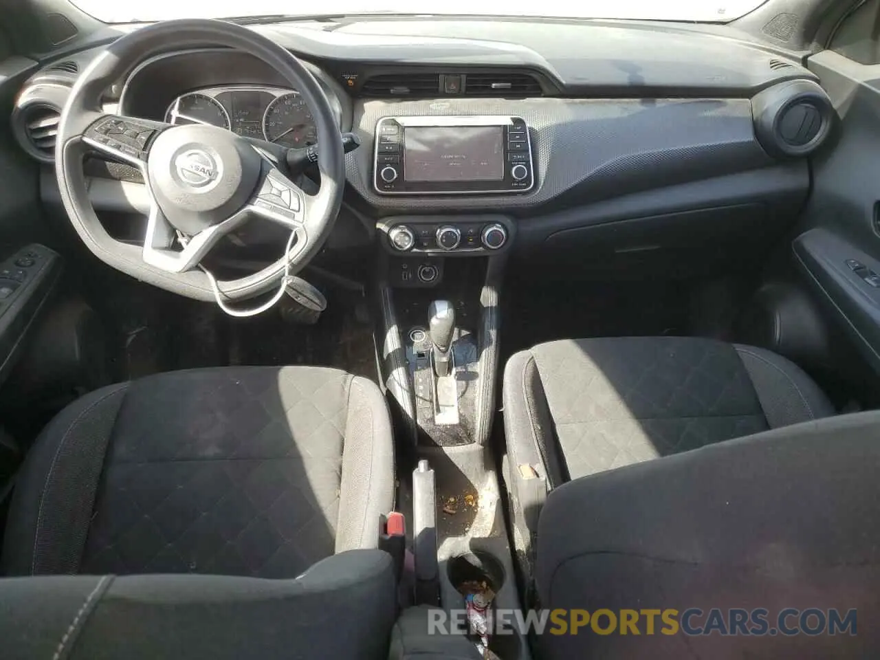 8 Photograph of a damaged car 3N1CP5CU4KL518254 NISSAN KICKS 2019
