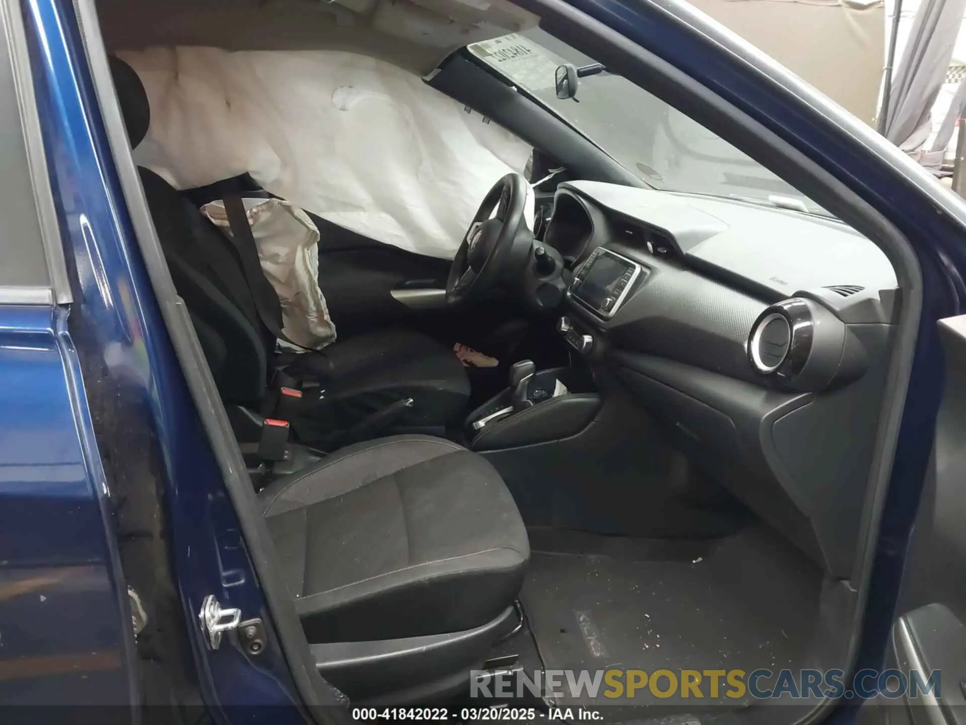 5 Photograph of a damaged car 3N1CP5CU4KL523051 NISSAN KICKS 2019