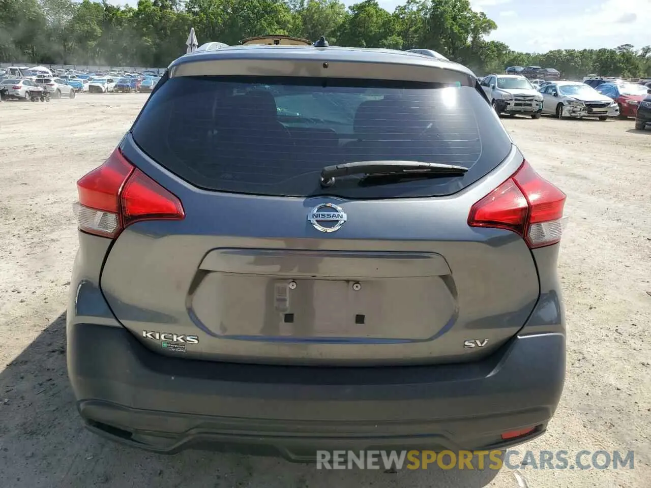 6 Photograph of a damaged car 3N1CP5CU4KL536723 NISSAN KICKS 2019