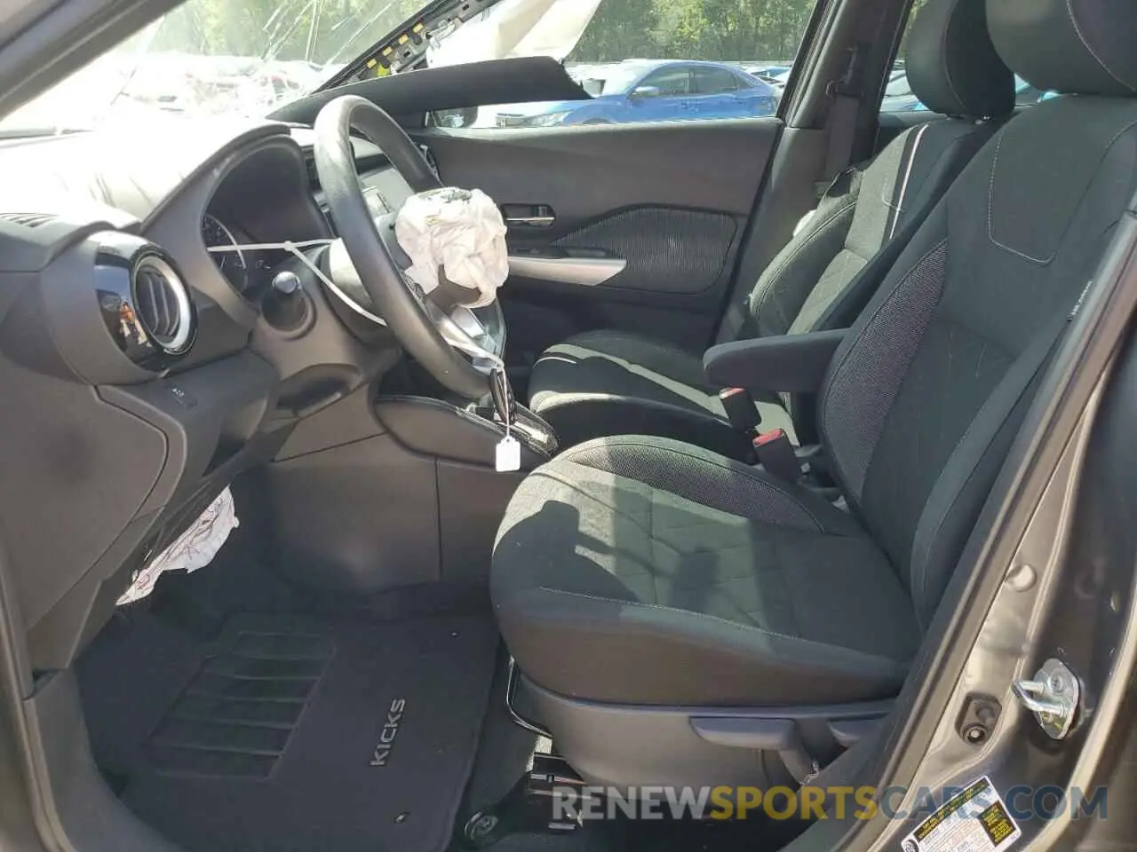 7 Photograph of a damaged car 3N1CP5CU4KL536723 NISSAN KICKS 2019