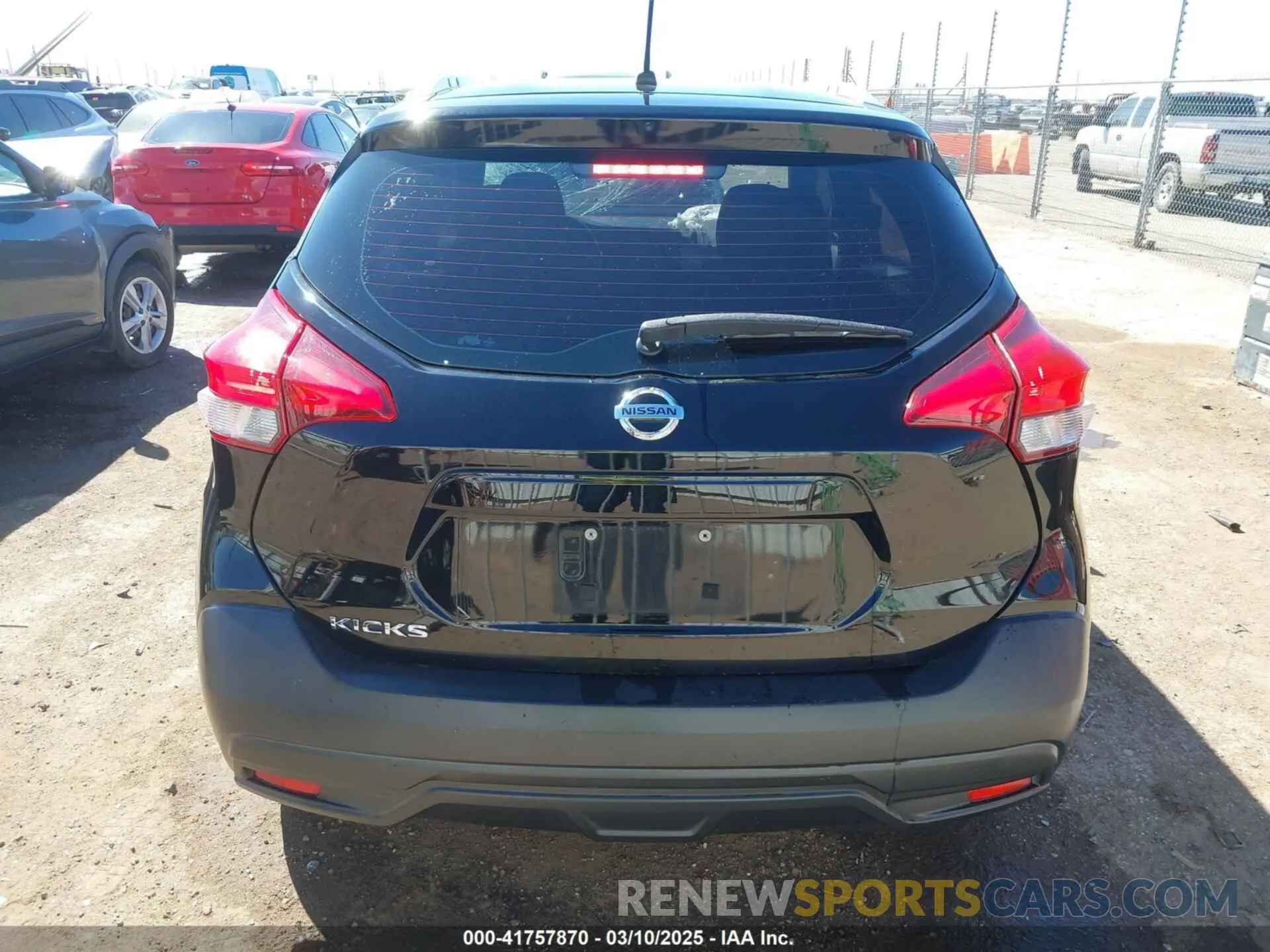 16 Photograph of a damaged car 3N1CP5CU4KL542814 NISSAN KICKS 2019